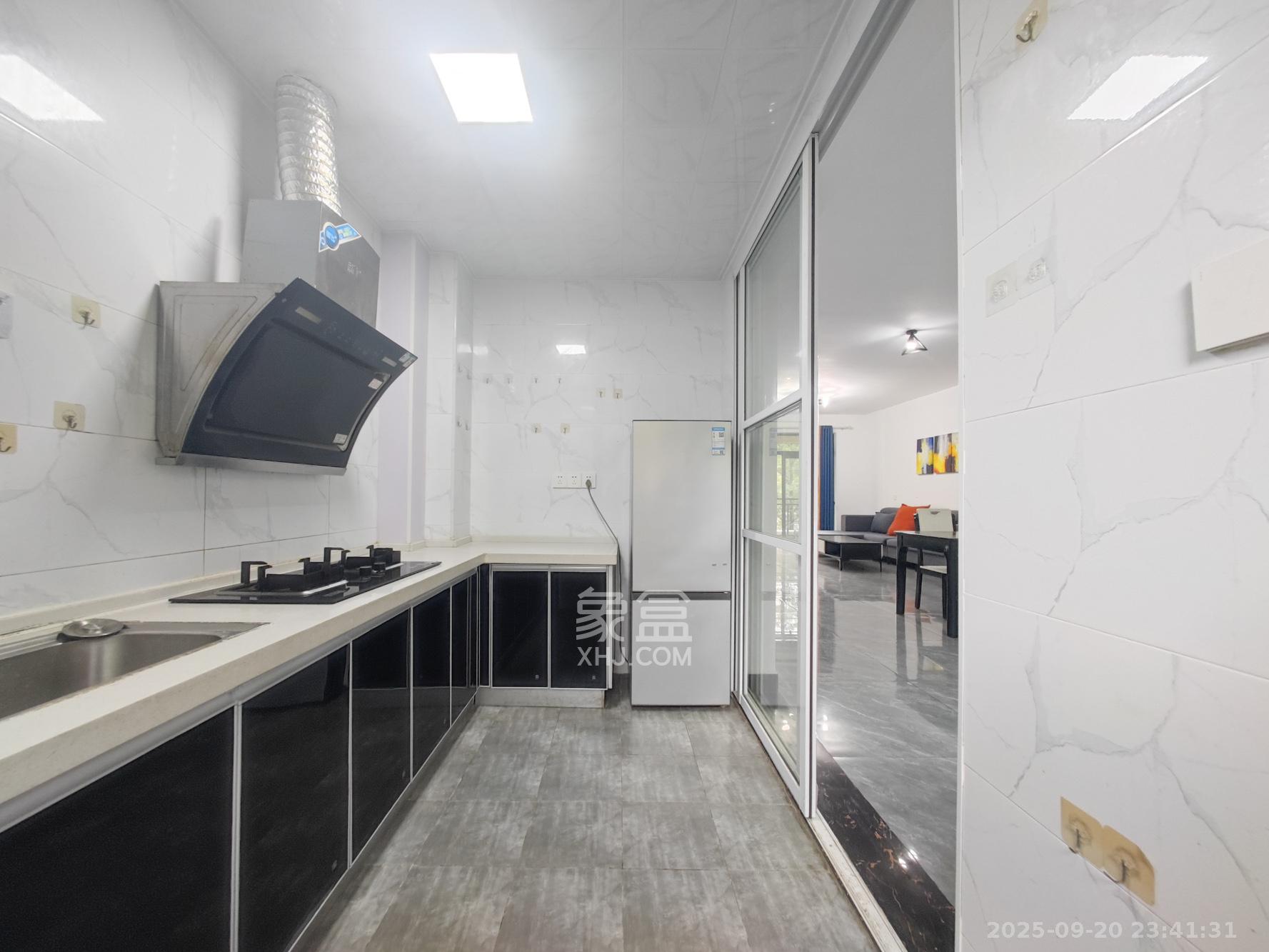 五矿万境园 4室2厅1卫 160.0万 五矿万境园 4室2厅1卫 160.0万厨房