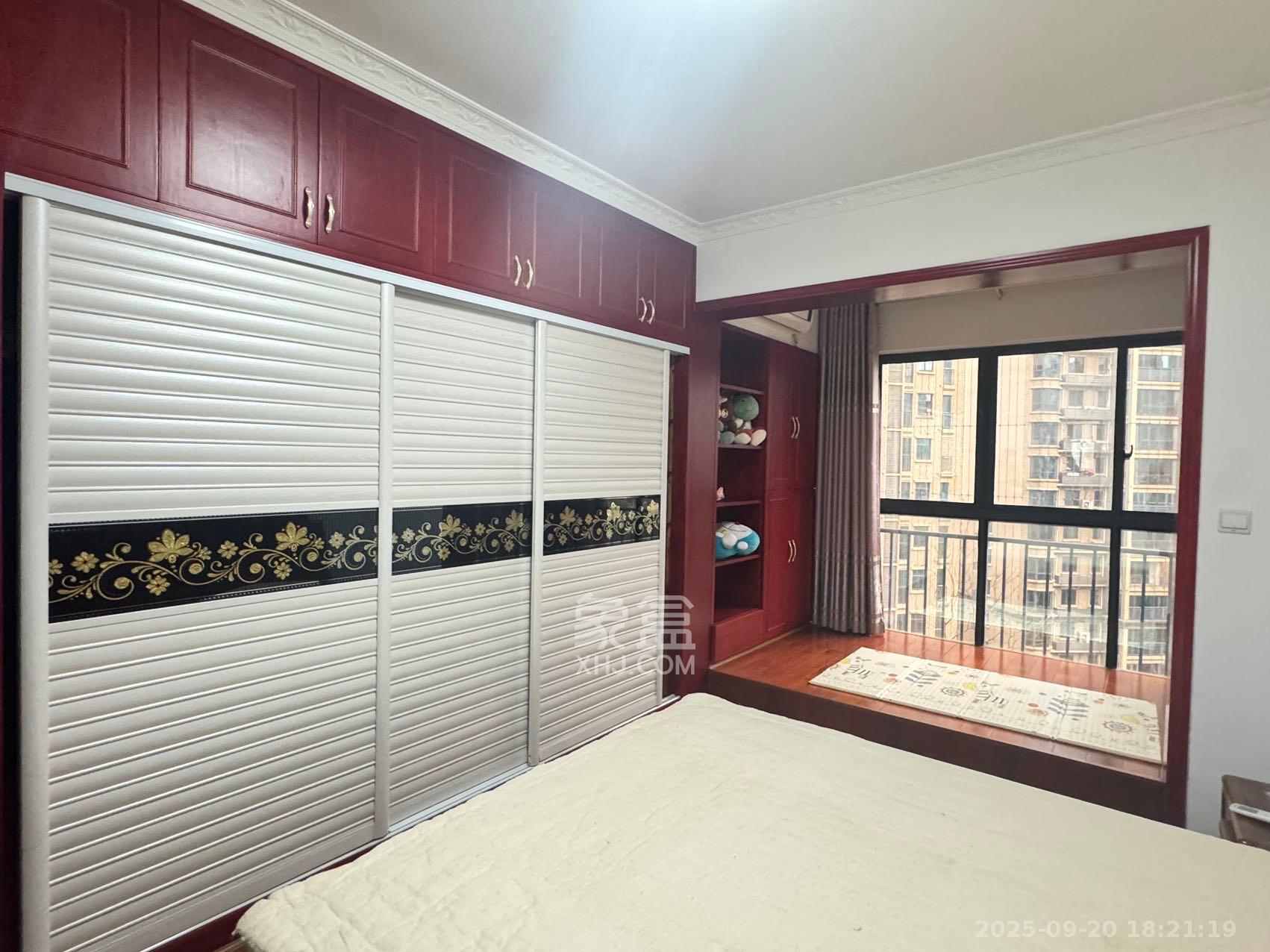 中南红领邦（红星嘉和苑）  3室2厅2卫    2700.0元/月室内图