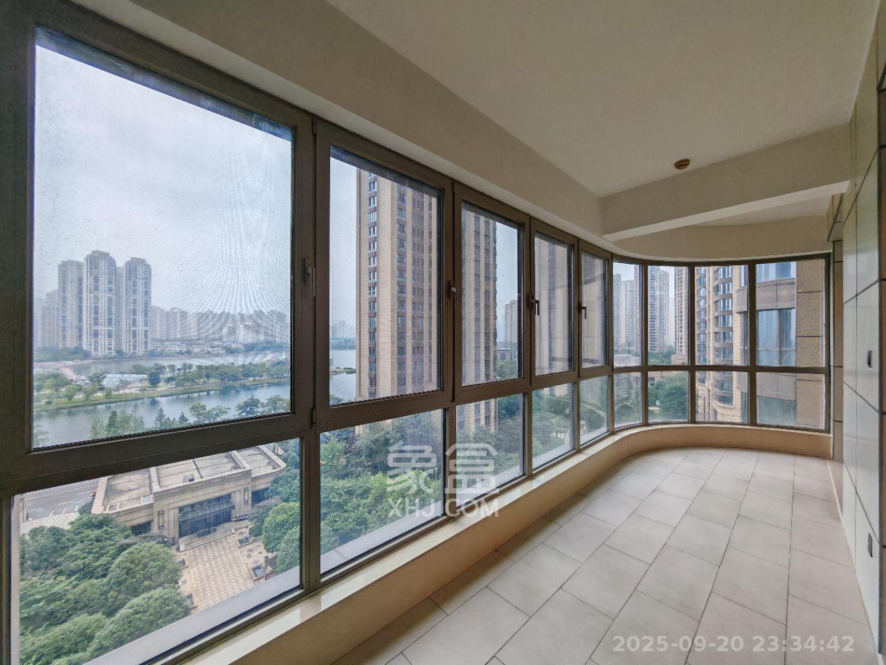 梅溪湖金茂府（金茂广场）（金茂览秀城）  4室3厅3卫    12800.0元/月室内图