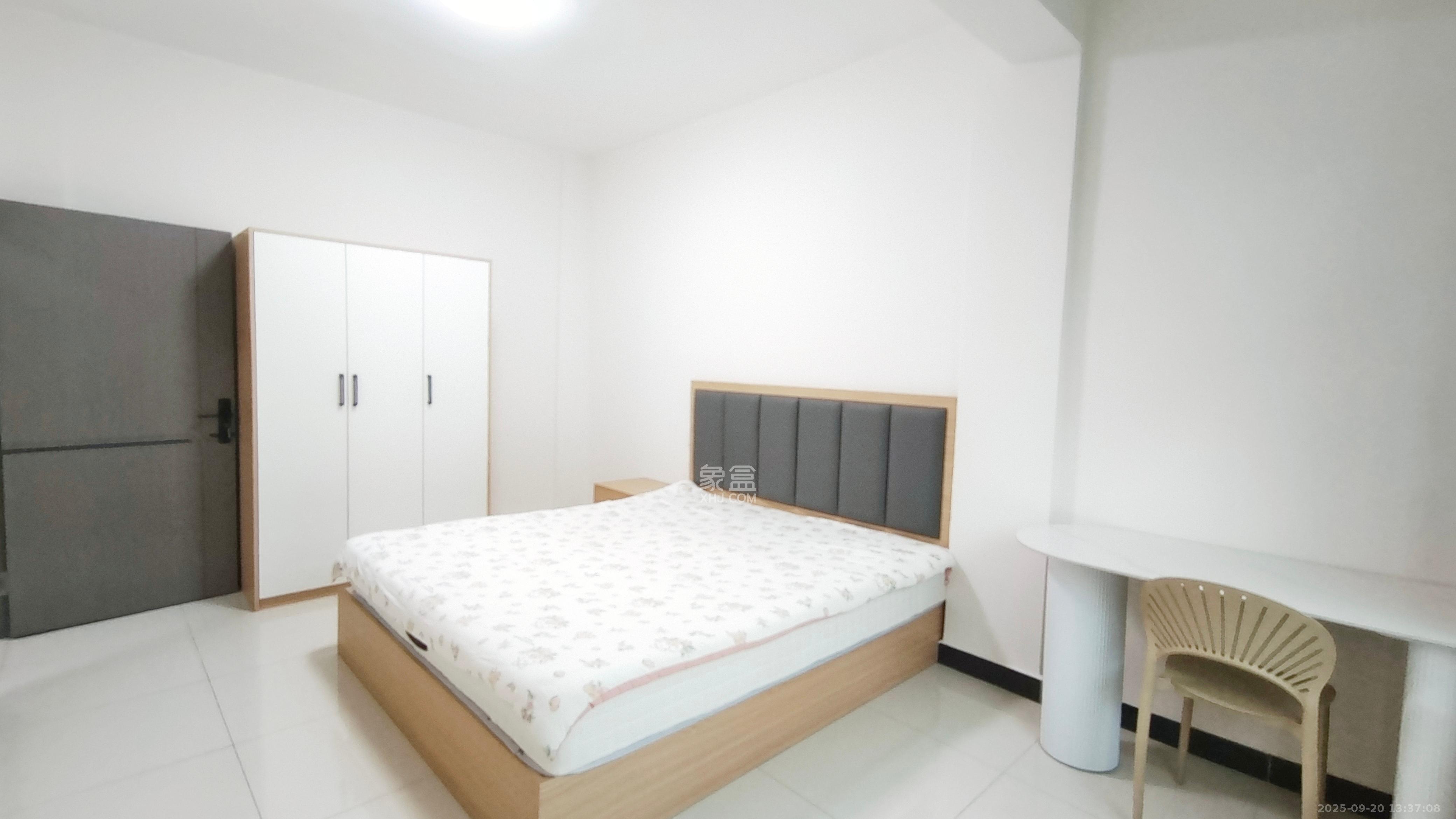 扬帆小区  1室1厅1卫    1450.0元/月室内图