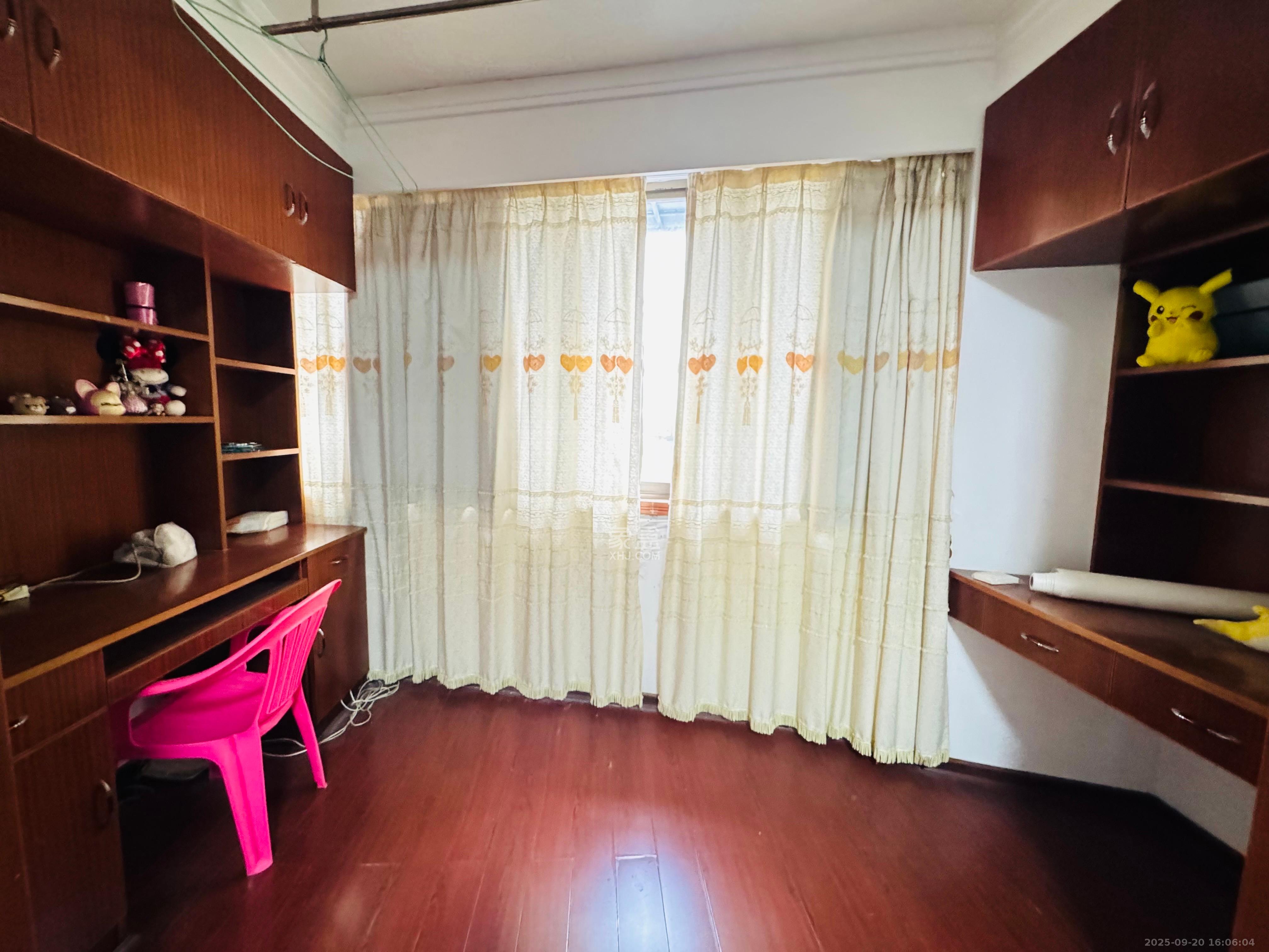 槽坊垅小区 3室2厅1卫 2400.0元/月 槽坊垅小区 3室2厅1卫 2400.0元/月室内图