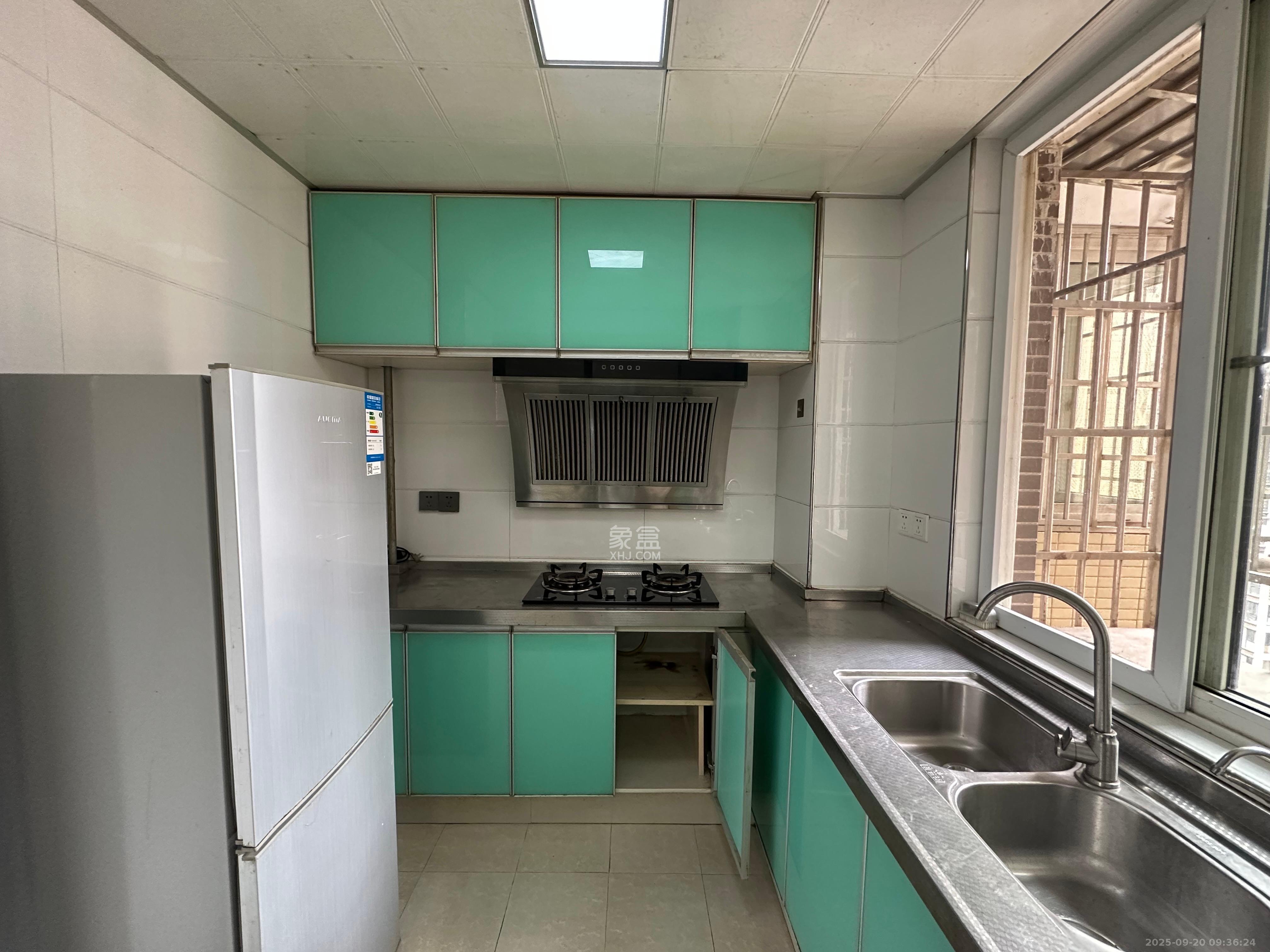 星城新宇黎雅苑 2室2厅1卫 1600.0元/月 星城新宇黎雅苑 2室2厅1卫 1600.0元/月室内图