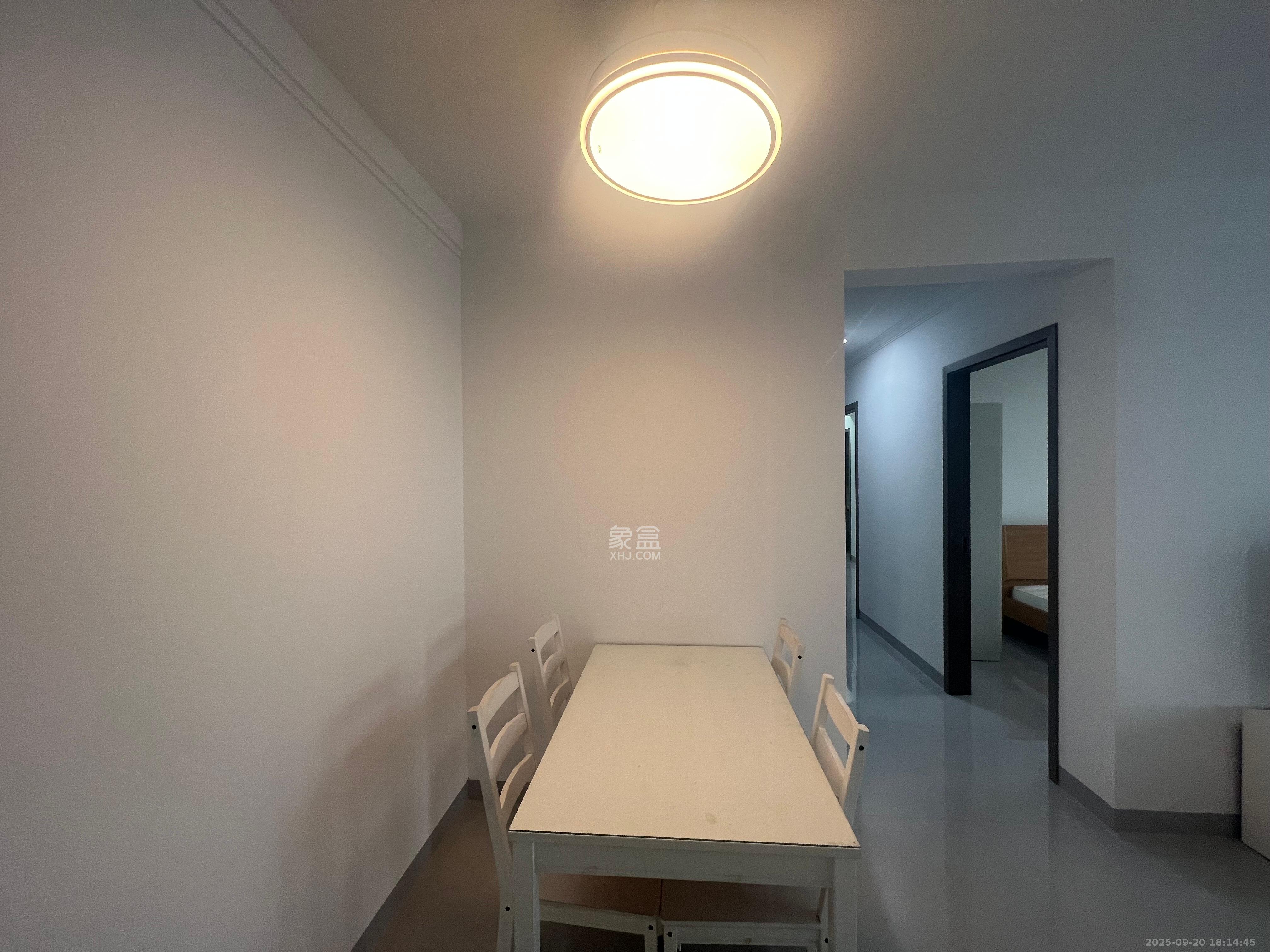 保利恒伟时光印象 3室2厅2卫 2700.0元/月 保利恒伟时光印象 3室2厅2卫 2700.0元/月室内图