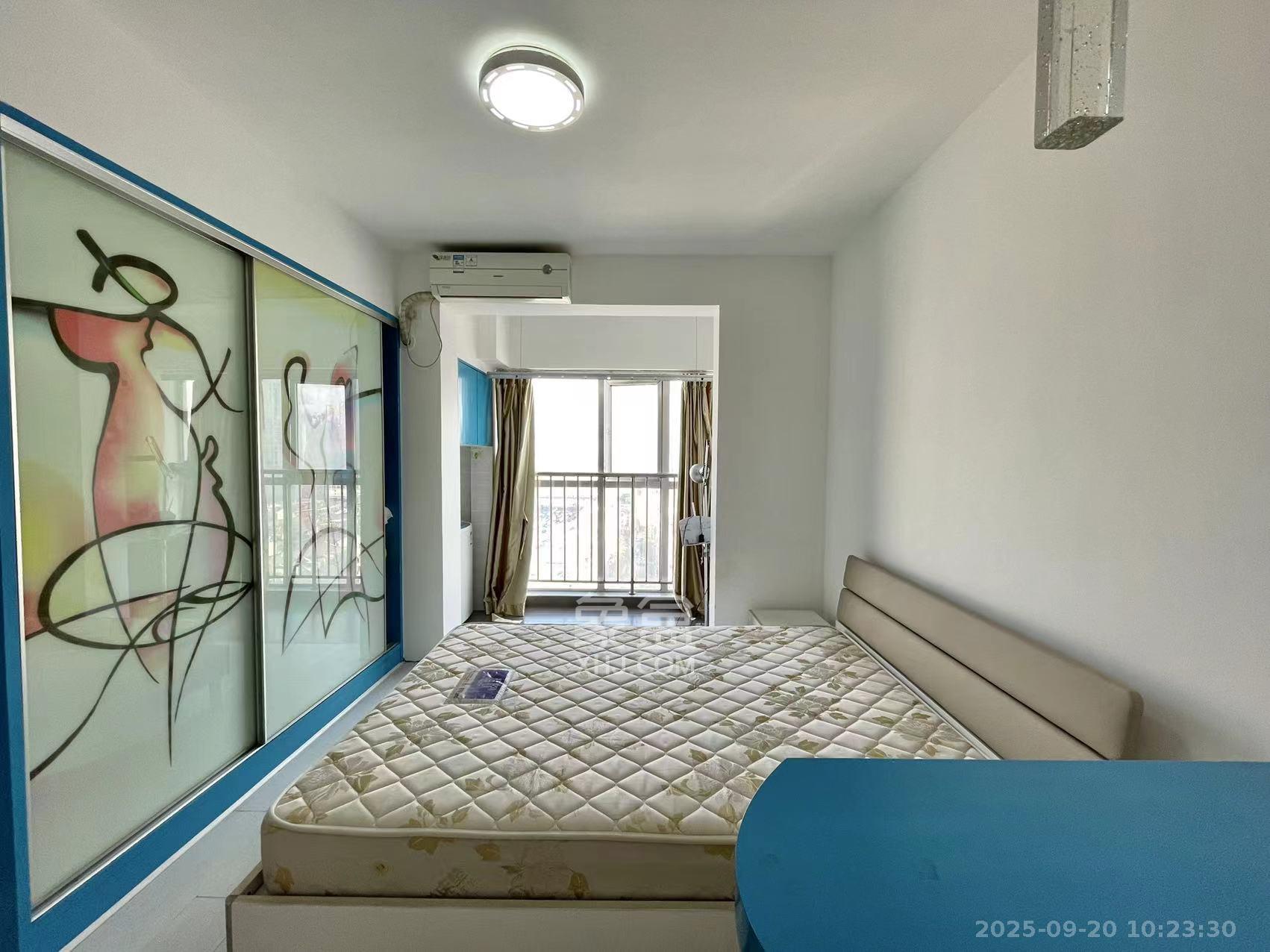 左岸右岸 1室1厅1卫 1700.0元/月 左岸右岸 1室1厅1卫 1700.0元/月室内图