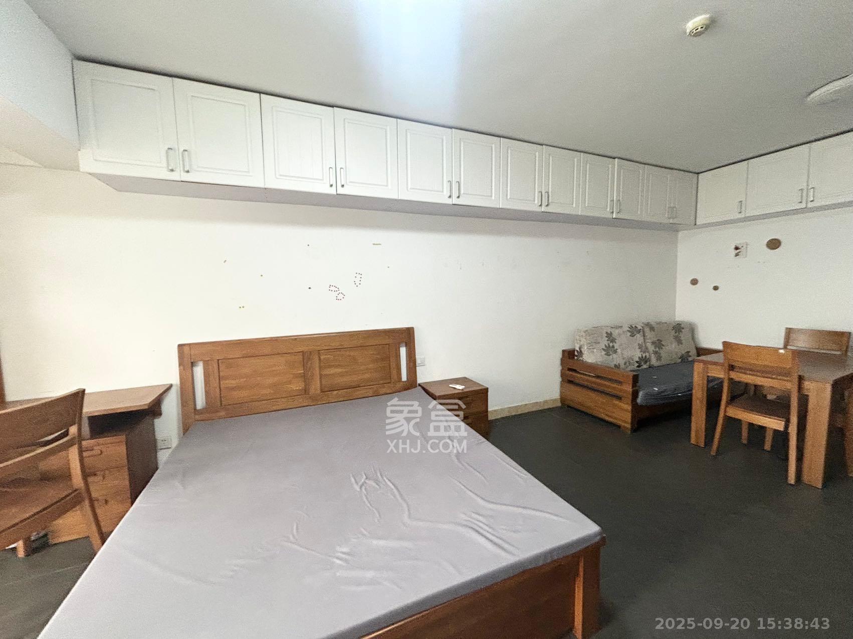 德庆水韵山城 1室1厅1卫 1000.0元/月 德庆水韵山城 1室1厅1卫 1000.0元/月室内图