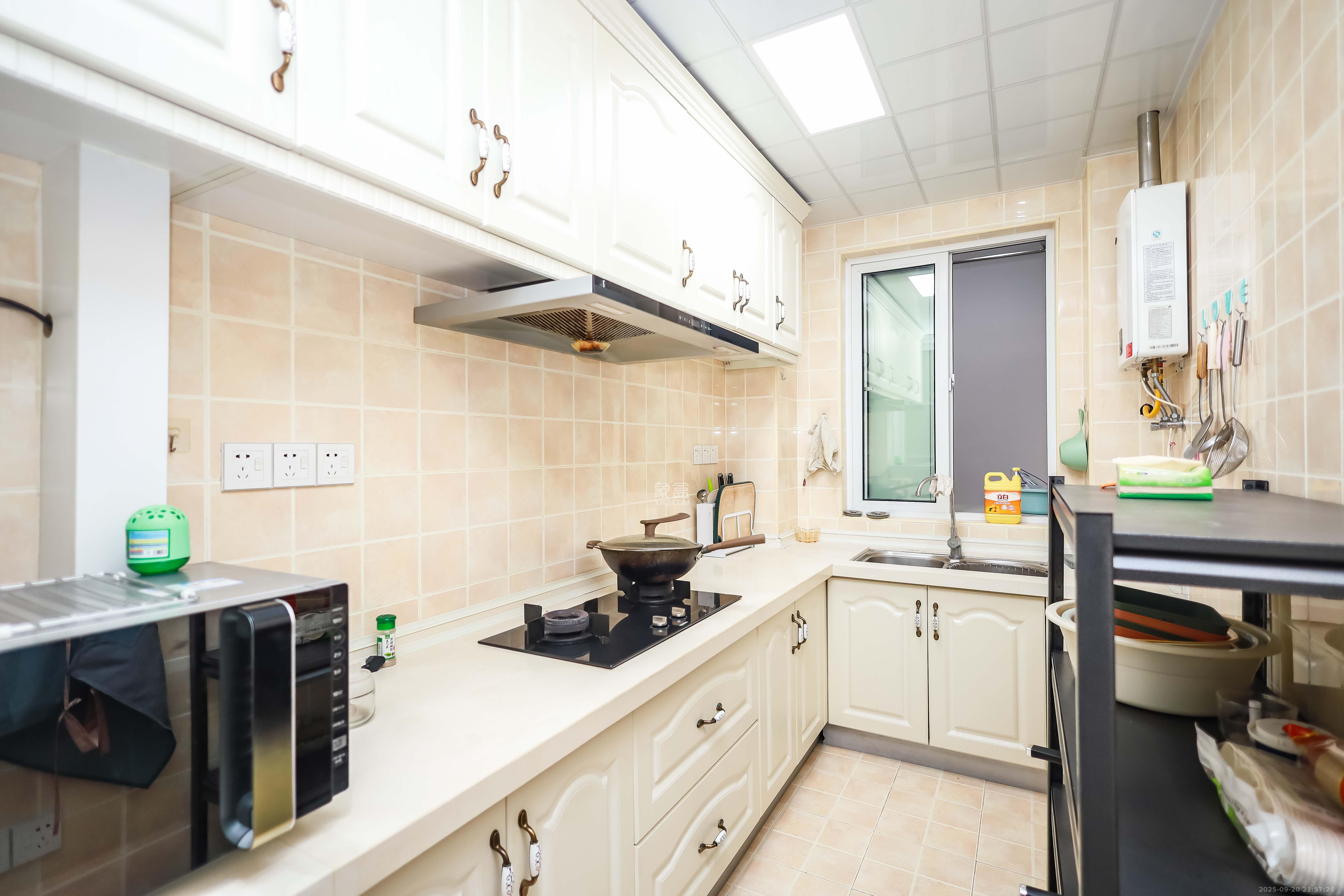 天麓尚层 3室2厅2卫 84.0万 天麓尚层 3室2厅2卫 84.0万厨房