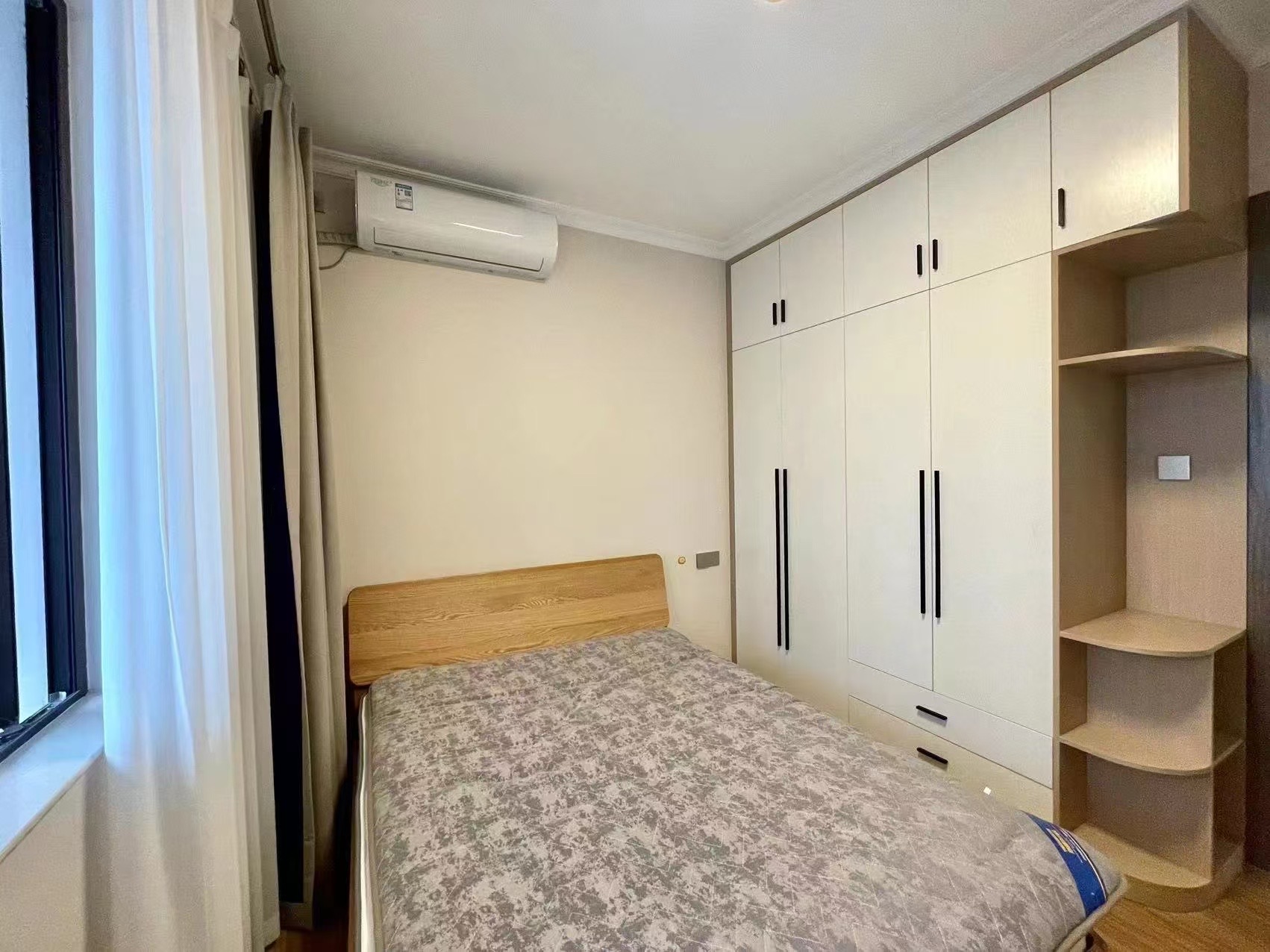 华耀碧桂园十里江湾誉峯 1室0厅0卫 2200.0元/月 华耀碧桂园十里江湾誉峯 1室0厅0卫 2200.0元/月室内图