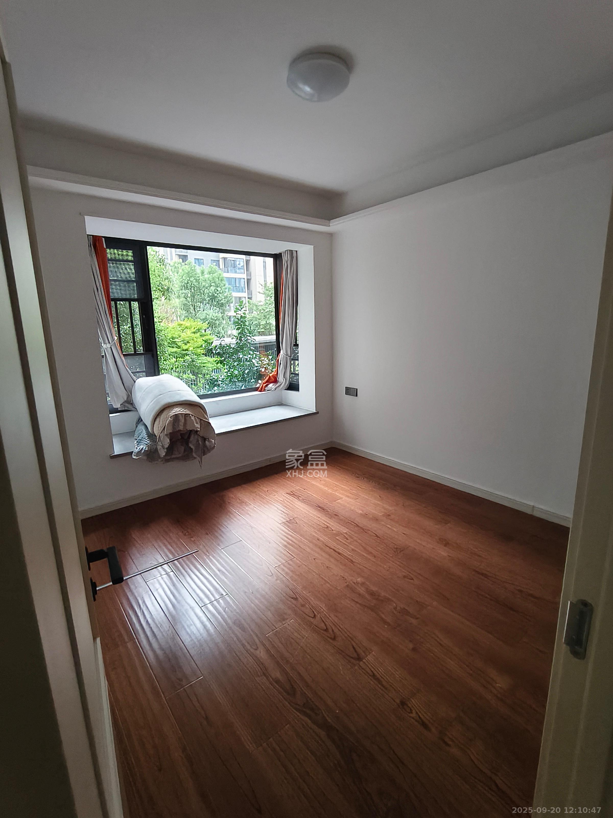 万科金色梦想C区 4室2厅2卫 3200.0元/月 万科金色梦想C区 4室2厅2卫 3200.0元/月室内图