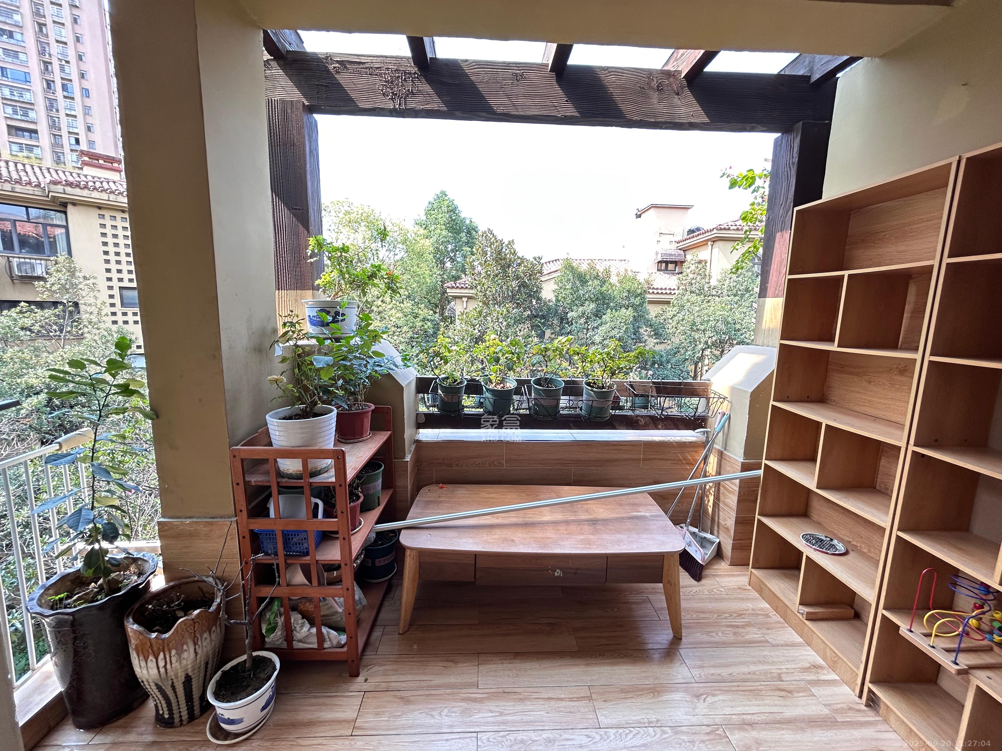 郡原居里  3室2厅1卫    2100.0元/月室内图