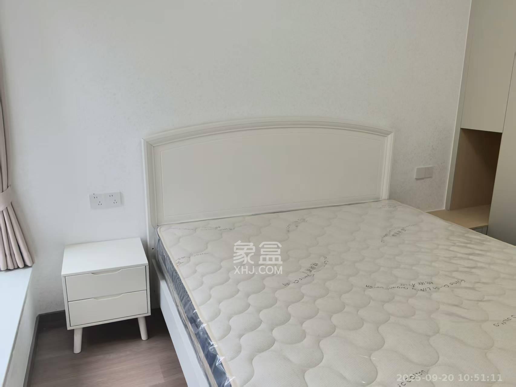 保利城(中航城国际社区、郡原美村) 3室2厅2卫 2900.0元/月 保利城(中航城国际社区、郡原美村) 3室2厅2卫 2900.0元/月室内图