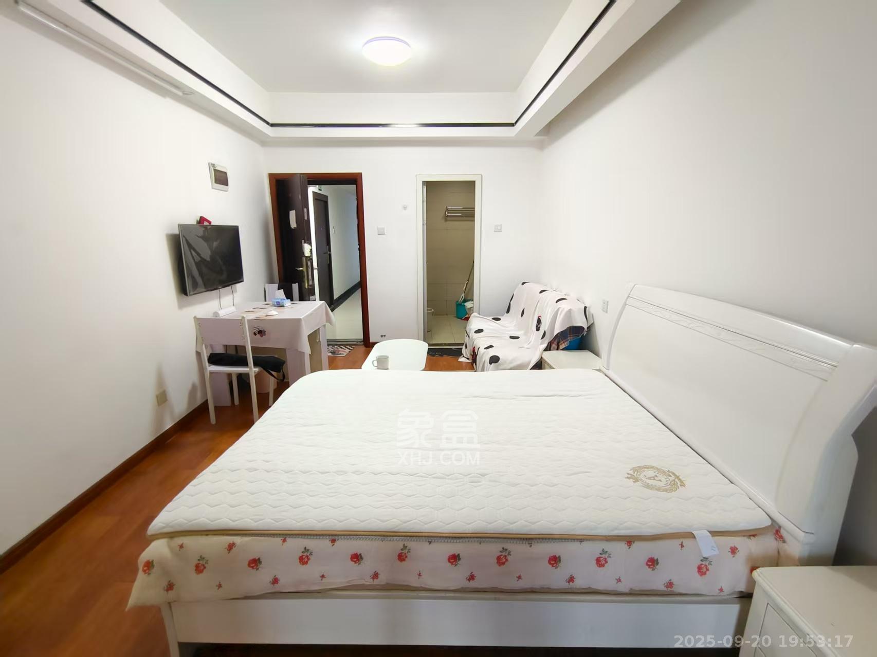 长盛上东区 1室1厅1卫 1400.0元/月 长盛上东区 1室1厅1卫 1400.0元/月室内图