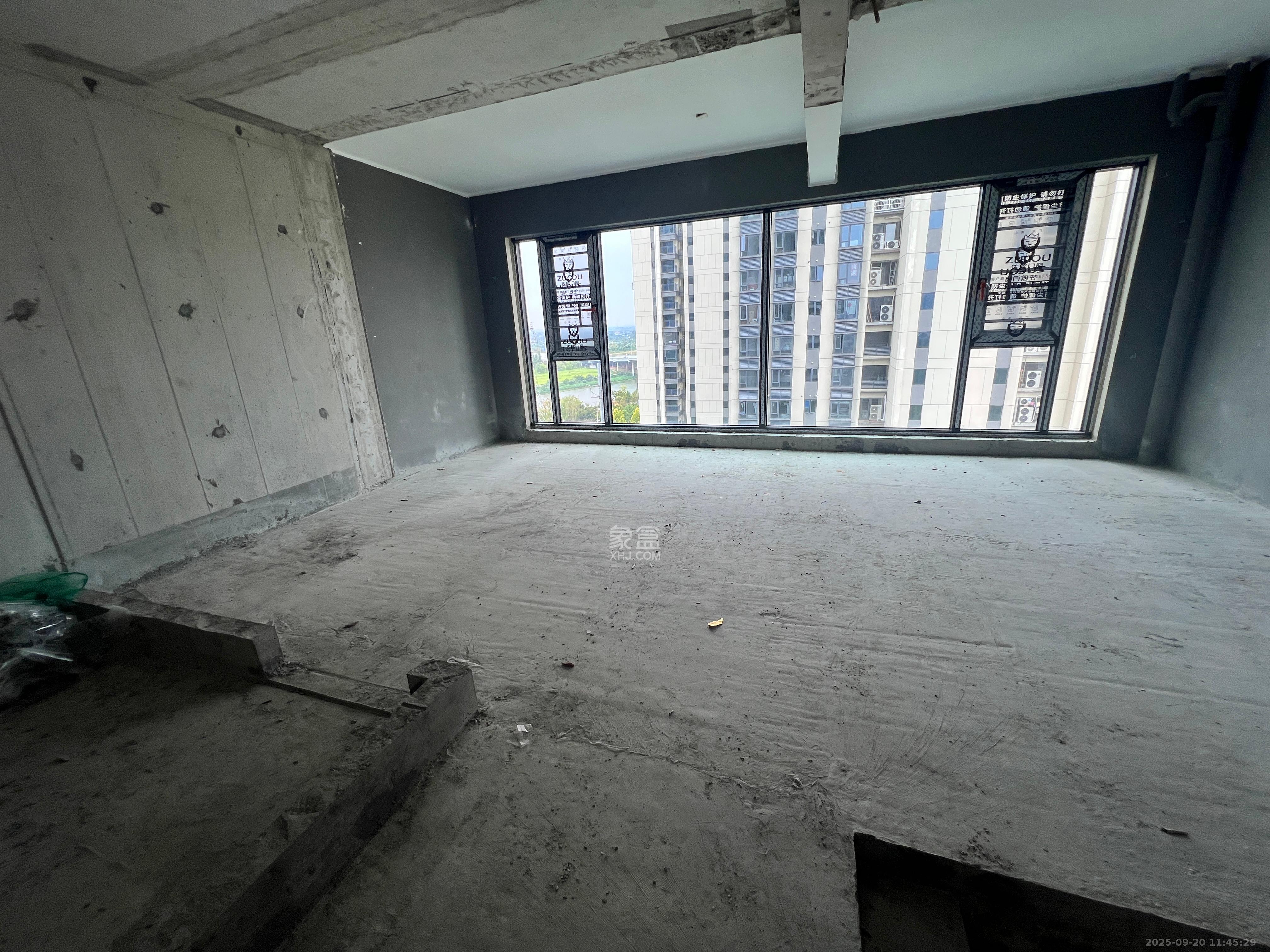 佳兆业城市广场 4室2厅1卫 1500.0元/月 佳兆业城市广场 4室2厅1卫 1500.0元/月室内图