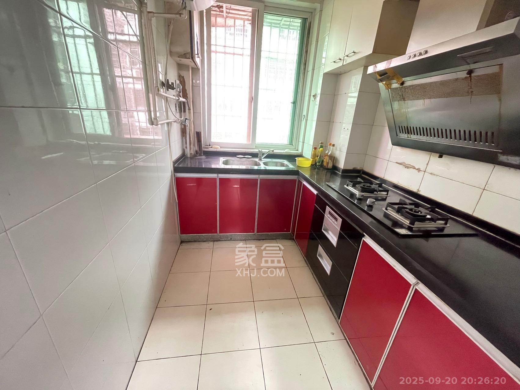 恩瑞麓山名园(龙王港小区) 3室2厅1卫 2300.0元/月 恩瑞麓山名园(龙王港小区) 3室2厅1卫 2300.0元/月室内图