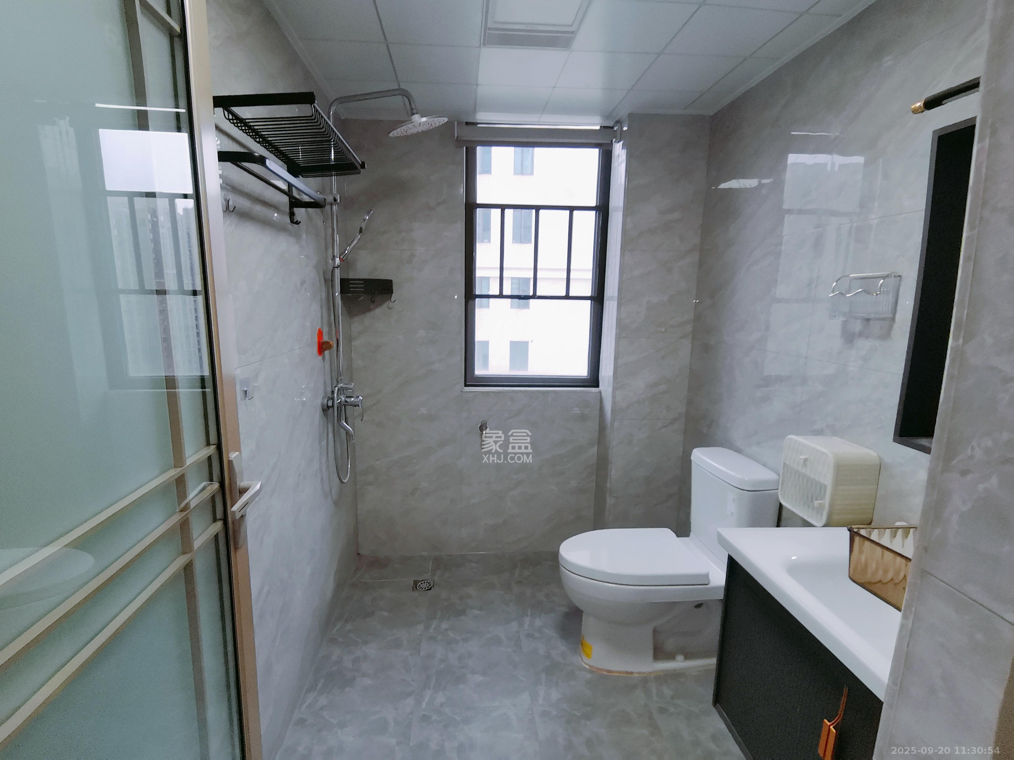 惟泽园  1室1厅2卫    3200.0元/月室内图