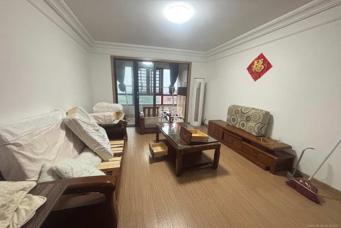 五矿万境蓝山 3室2厅1卫 2300.0元/月 五矿万境蓝山 3室2厅1卫 2300.0元/月室内图