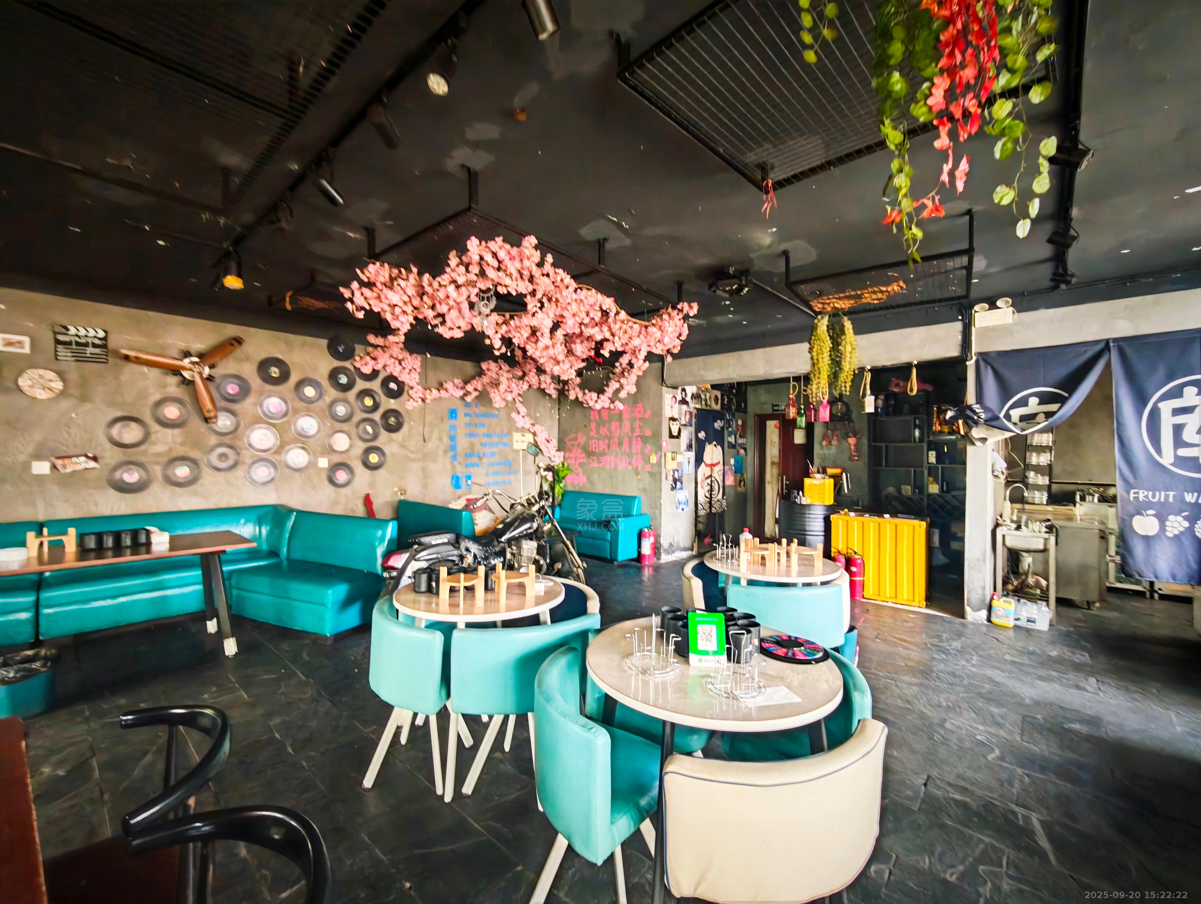 家润多 1室1厅1卫 3000.0元/月 家润多 1室1厅1卫 3000.0元/月室内图