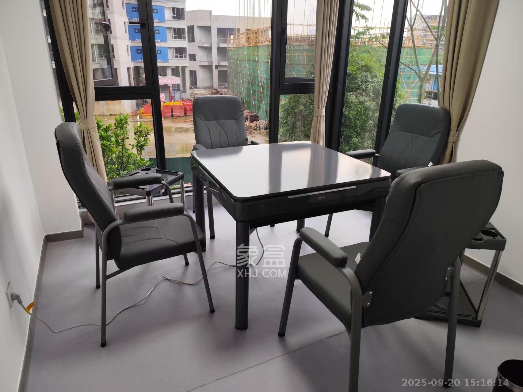 辉煌国际城三期 4室2厅2卫 3680.0元/月 辉煌国际城三期 4室2厅2卫 3680.0元/月室内图