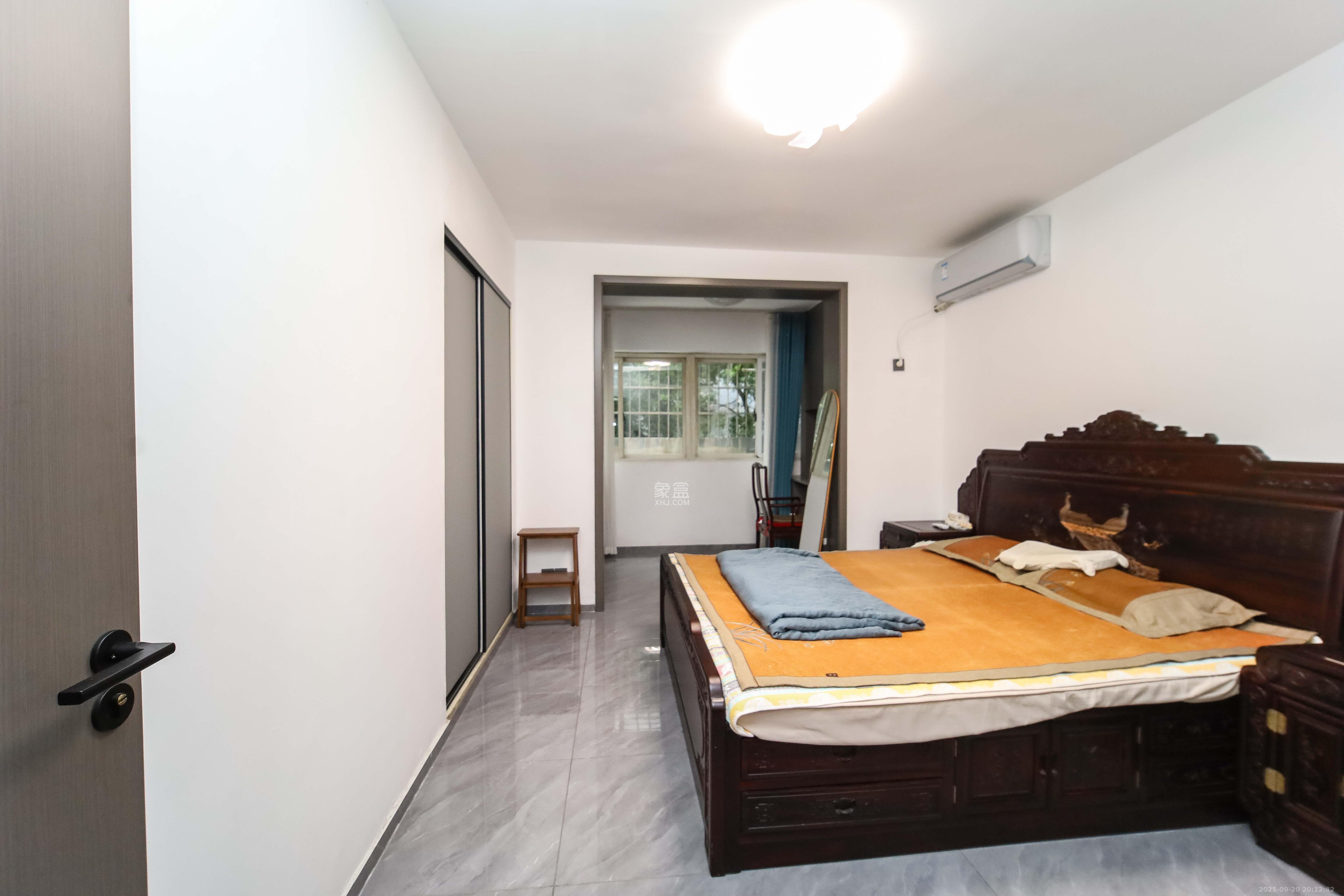 湘果公寓 3室2厅2卫 84.0万 湘果公寓 3室2厅2卫 84.0万卧室