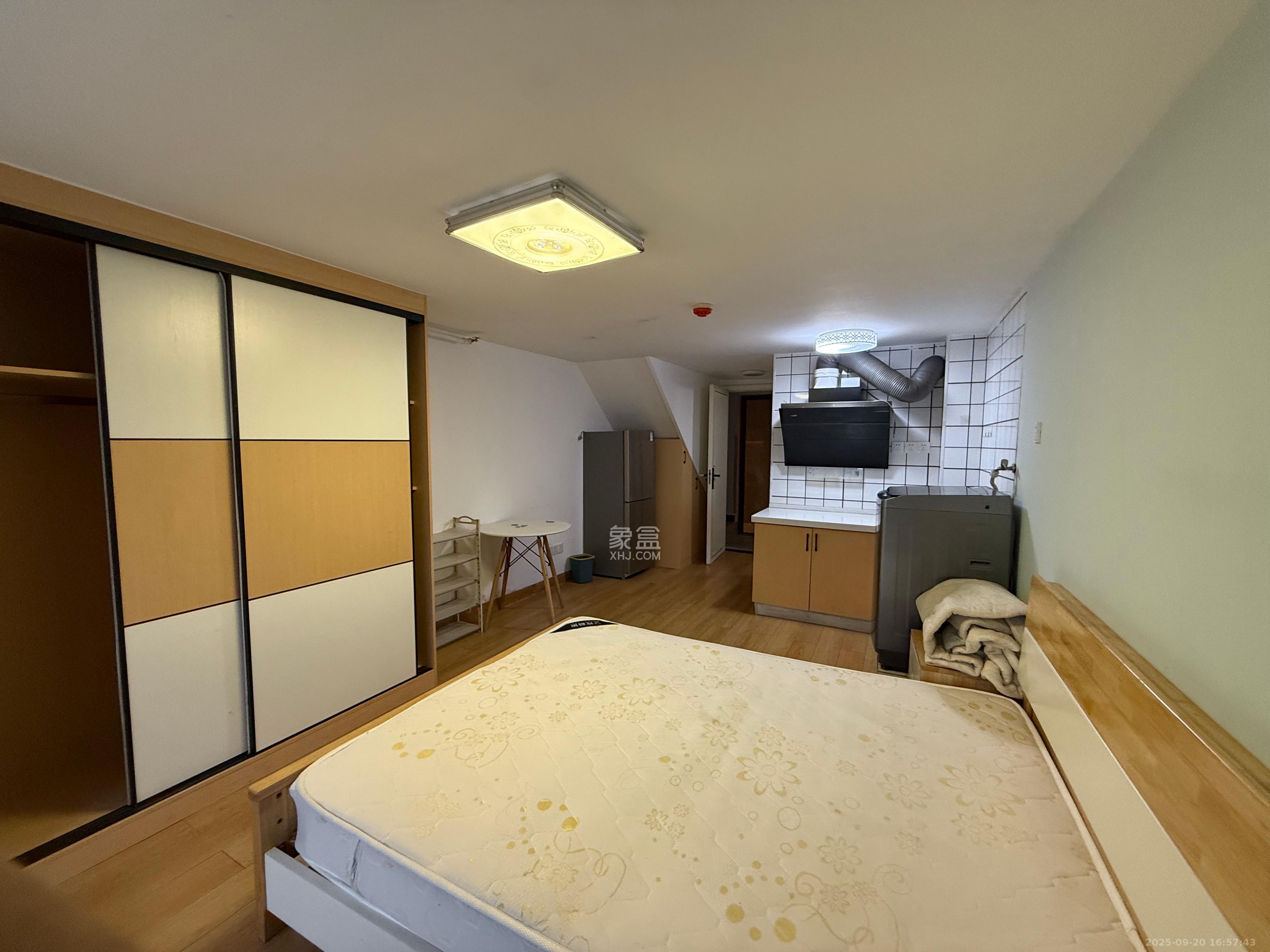 龙湖新壹城  1室0厅0卫    1500.0元/月室内图