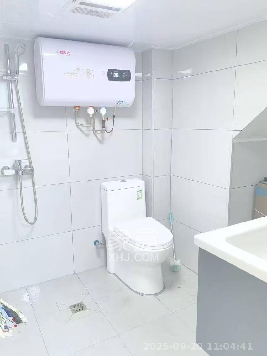 世茂璀璨天城公寓  1室1厅1卫    1580.0元/月室内图