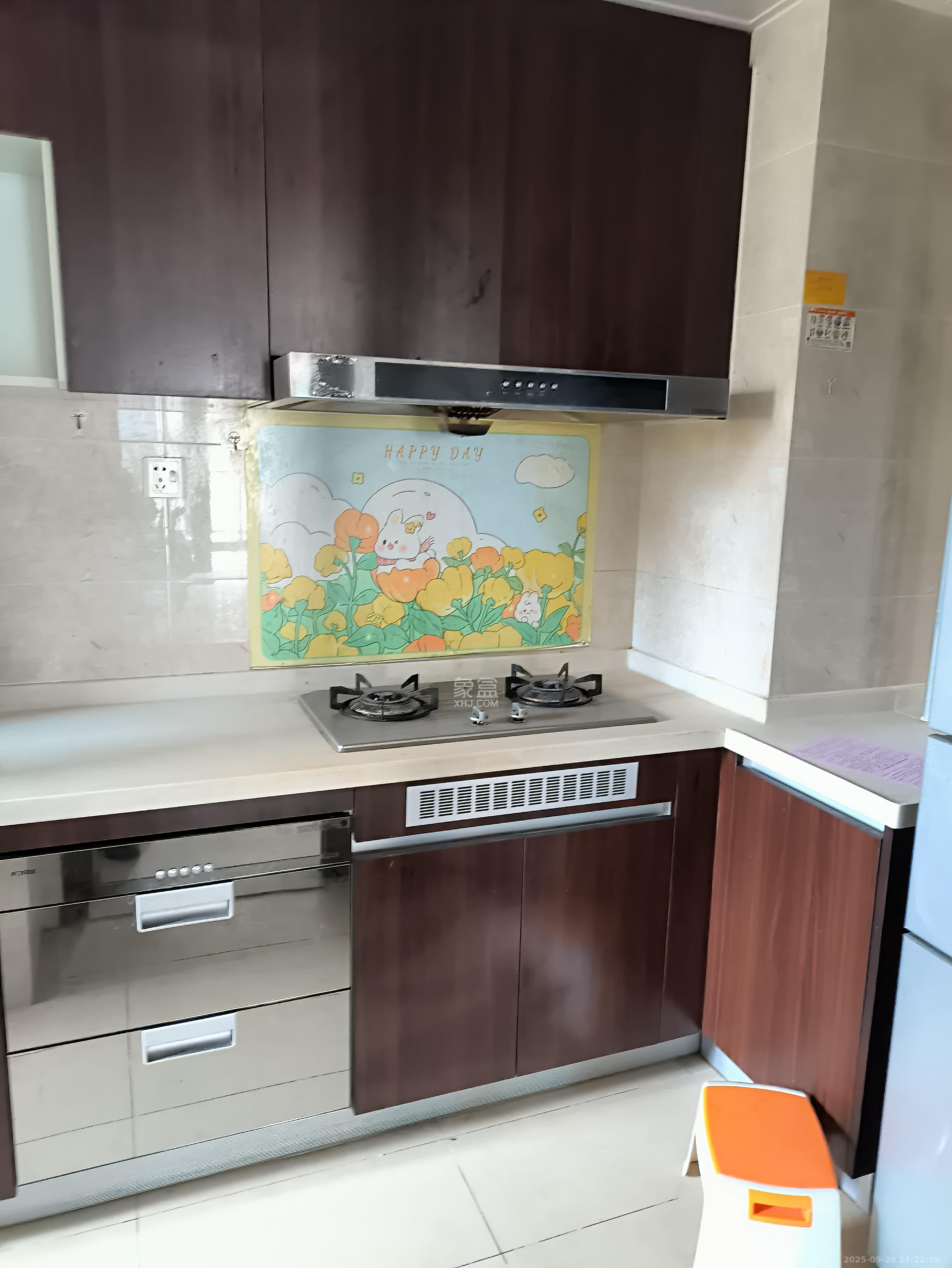 时代倾城二期  2室2厅1卫    1700.0元/月室内图