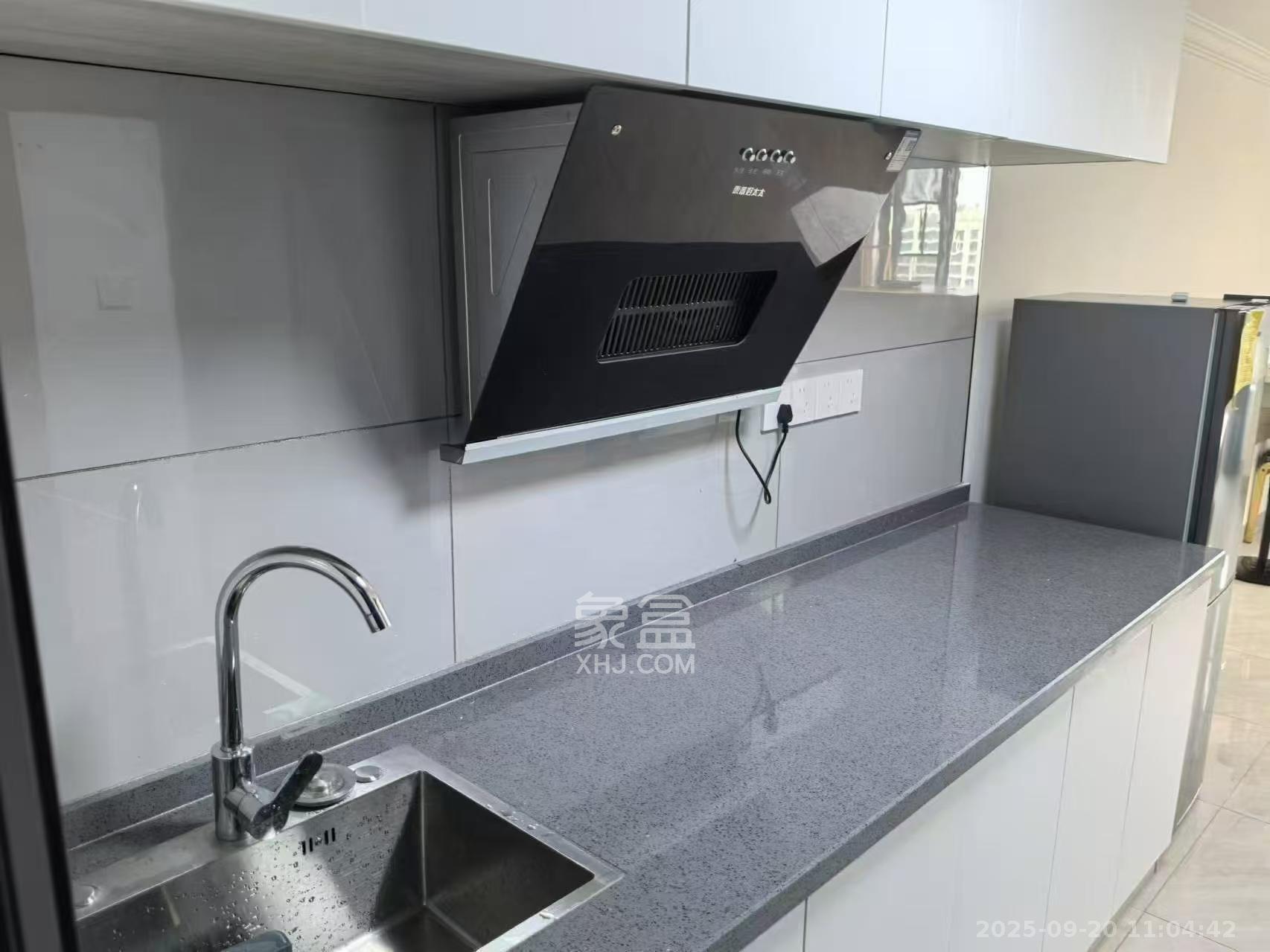 世茂璀璨天城公寓  1室1厅1卫    1580.0元/月室内图