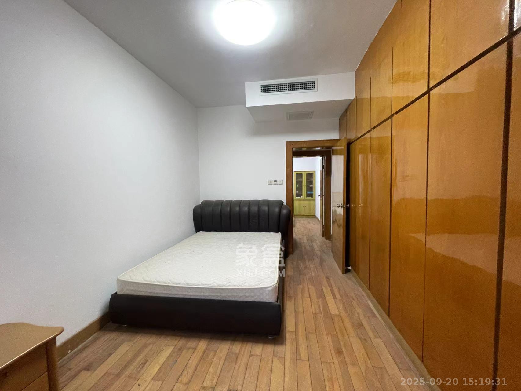 长沙市烟草专卖局单位宿舍 3室2厅2卫 2200.0元/月 长沙市烟草专卖局单位宿舍 3室2厅2卫 2200.0元/月室内图