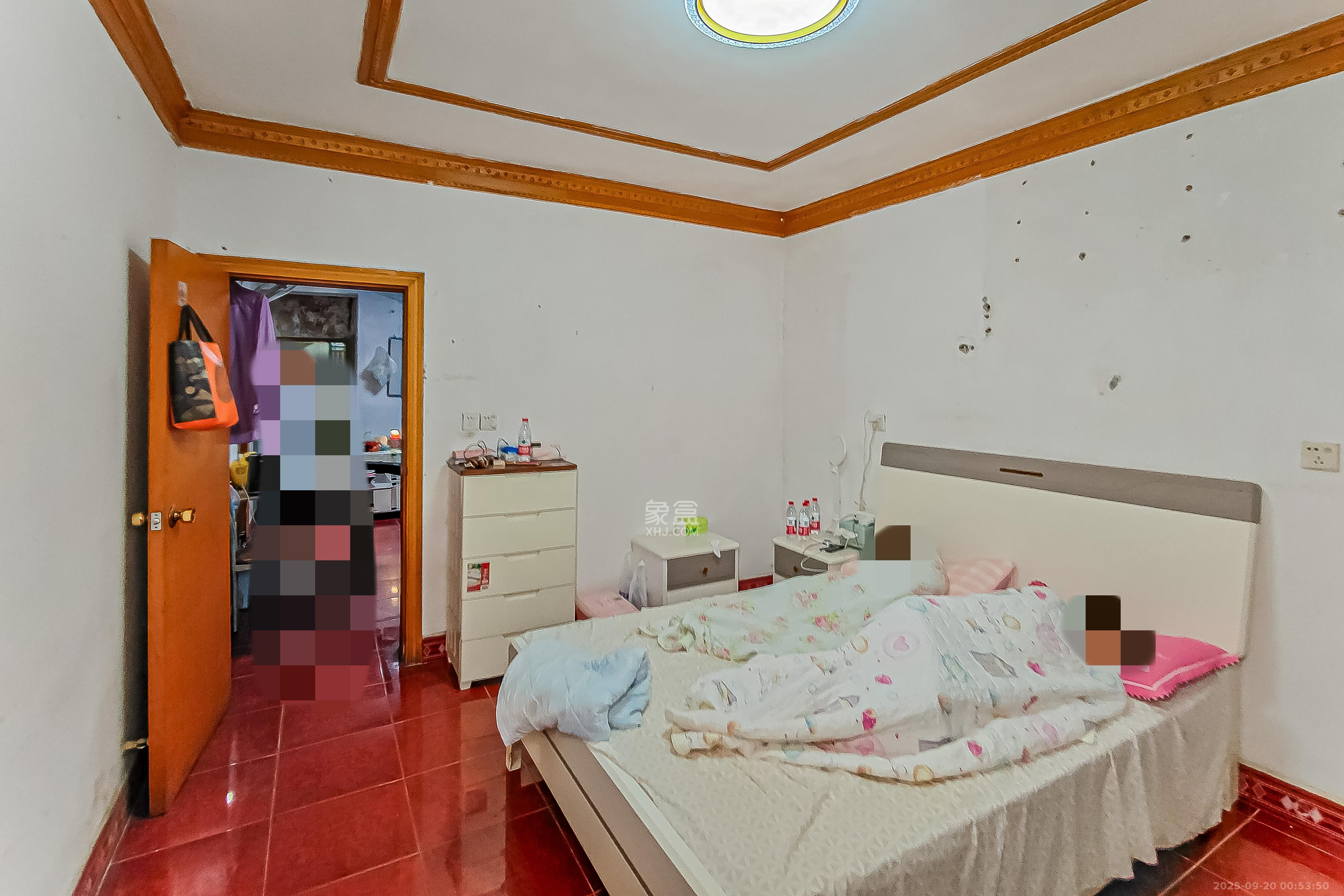 解放四村石子冲 1室1厅1卫 27.0万 解放四村石子冲 1室1厅1卫 27.0万卧室