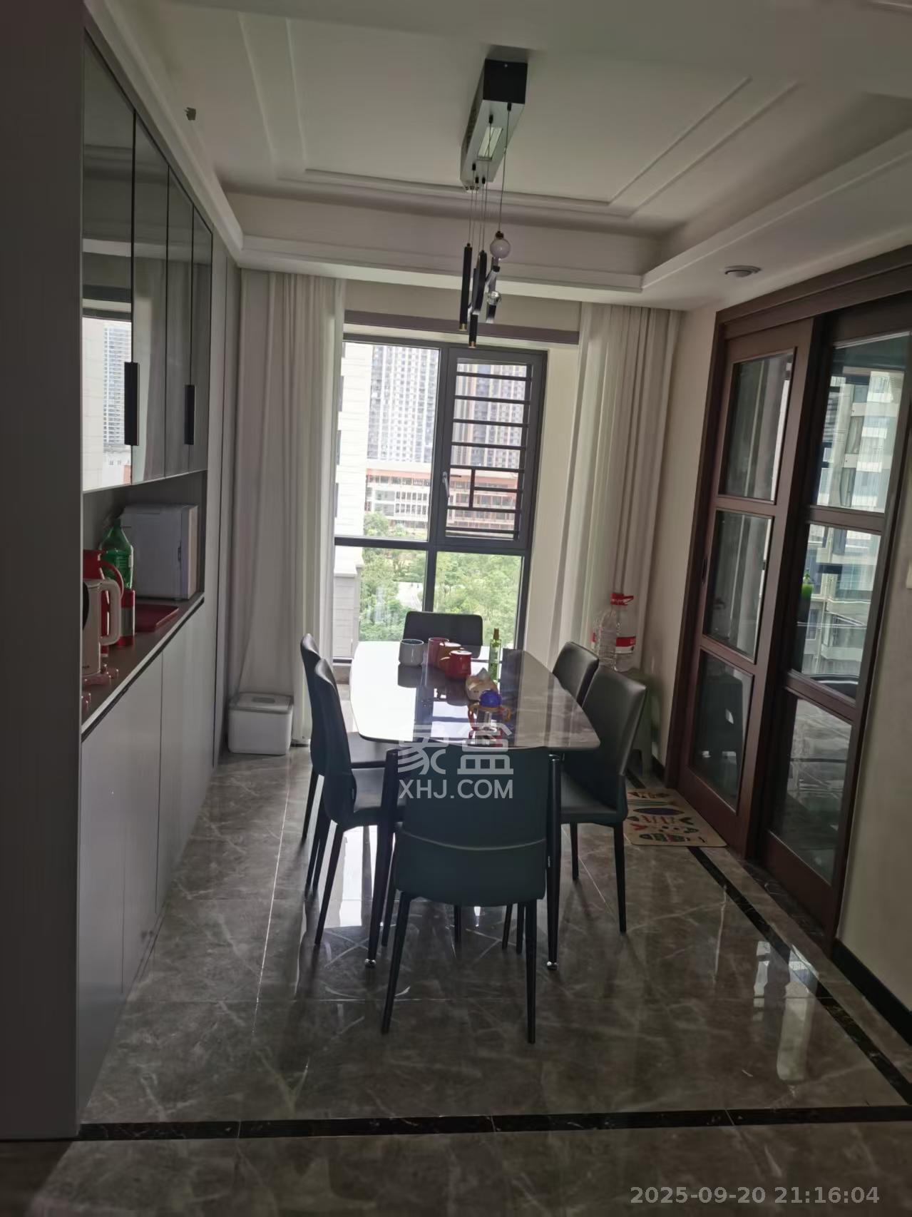 绿地长沙城际空间站（绿地新里佳苑）  4室2厅2卫    4300.0元/月室内图