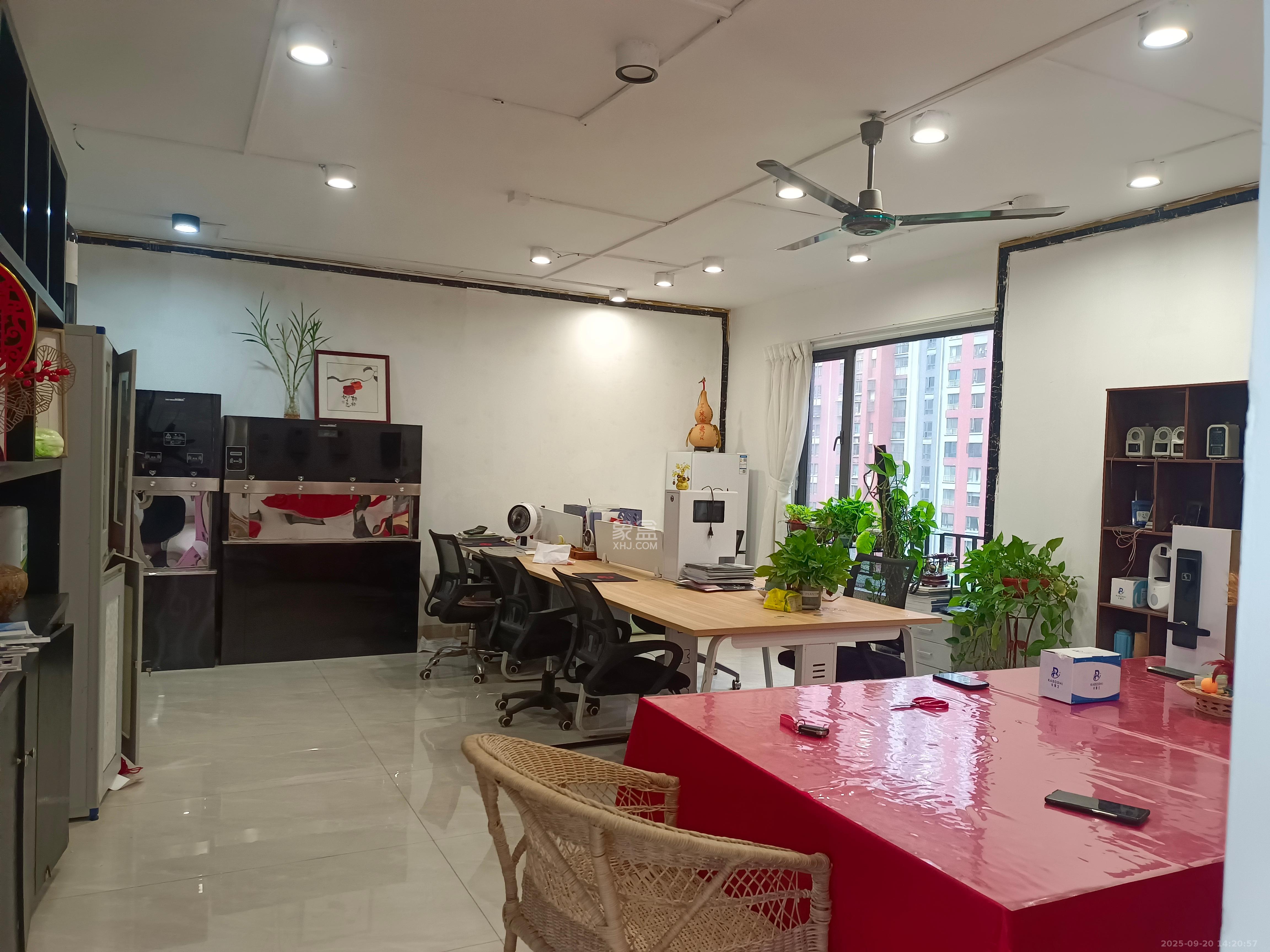 华润凤凰城二期 1室2厅1卫 2500.0元/月 华润凤凰城二期 1室2厅1卫 2500.0元/月室内图