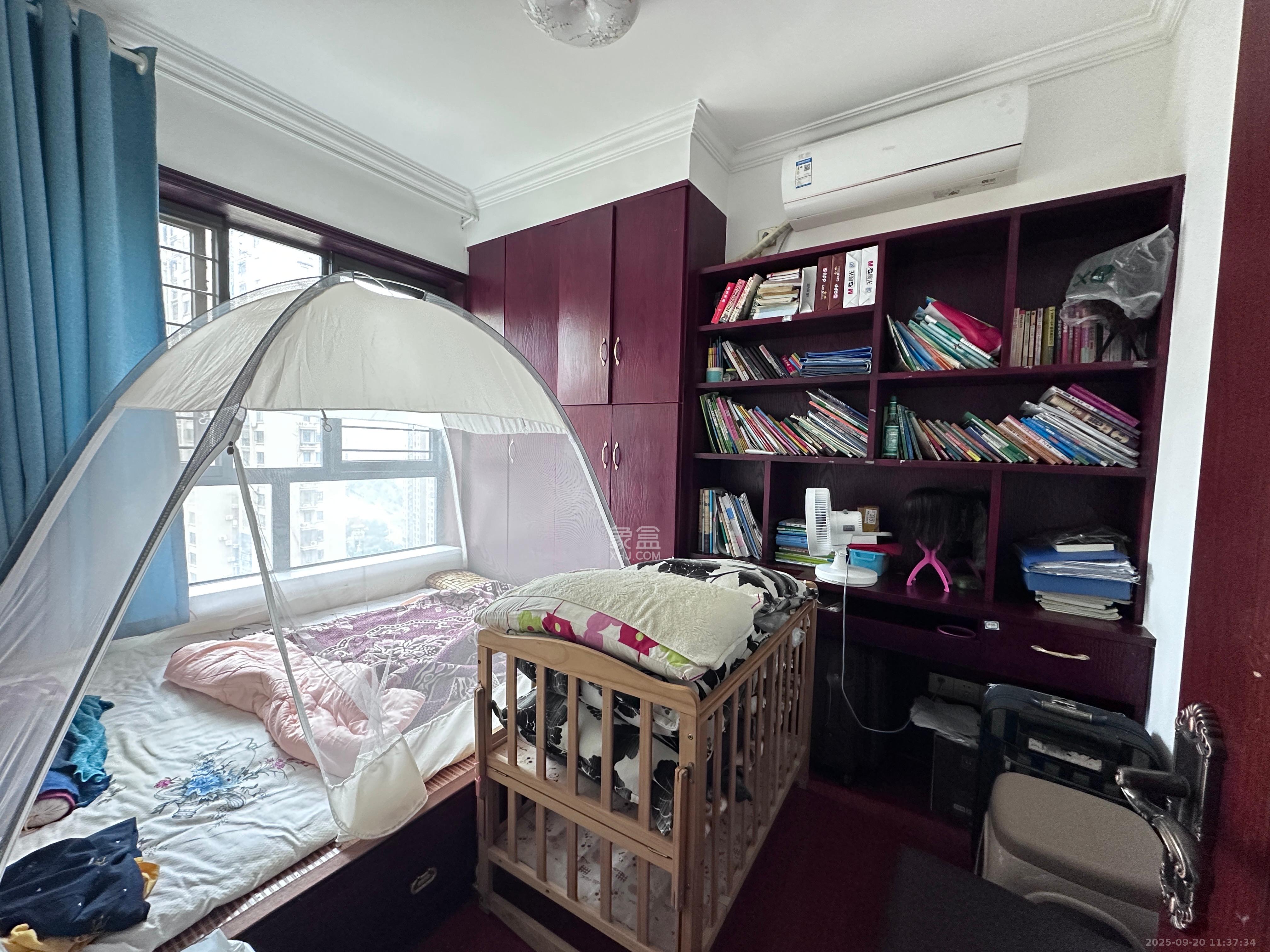 华润橡树湾  2室2厅1卫    2000.0元/月室内图