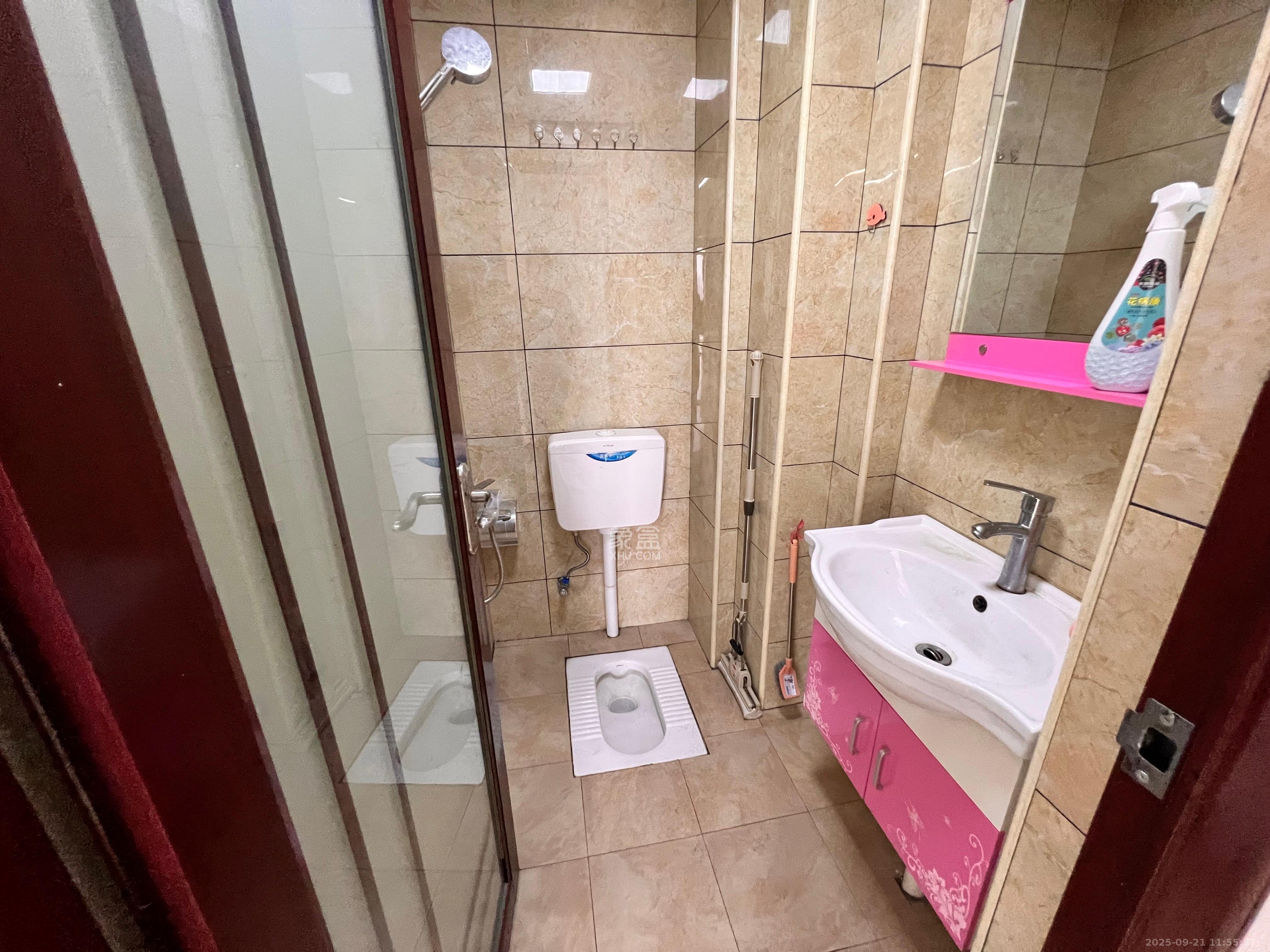 华晨国际公馆 2室1厅1卫 3300.0元/月 华晨国际公馆 2室1厅1卫 3300.0元/月室内图