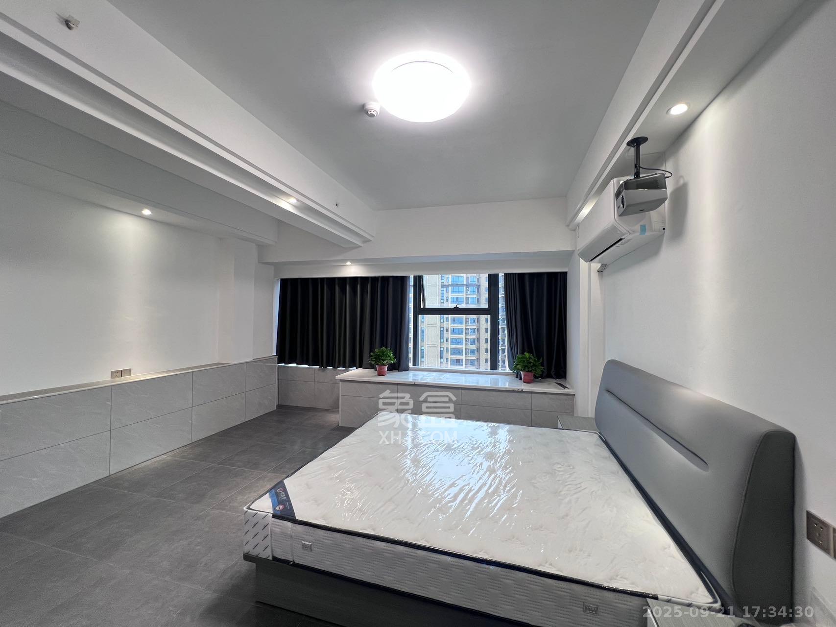 裕天国际商汇中心 1室1厅1卫 1400.0元/月 裕天国际商汇中心 1室1厅1卫 1400.0元/月室内图