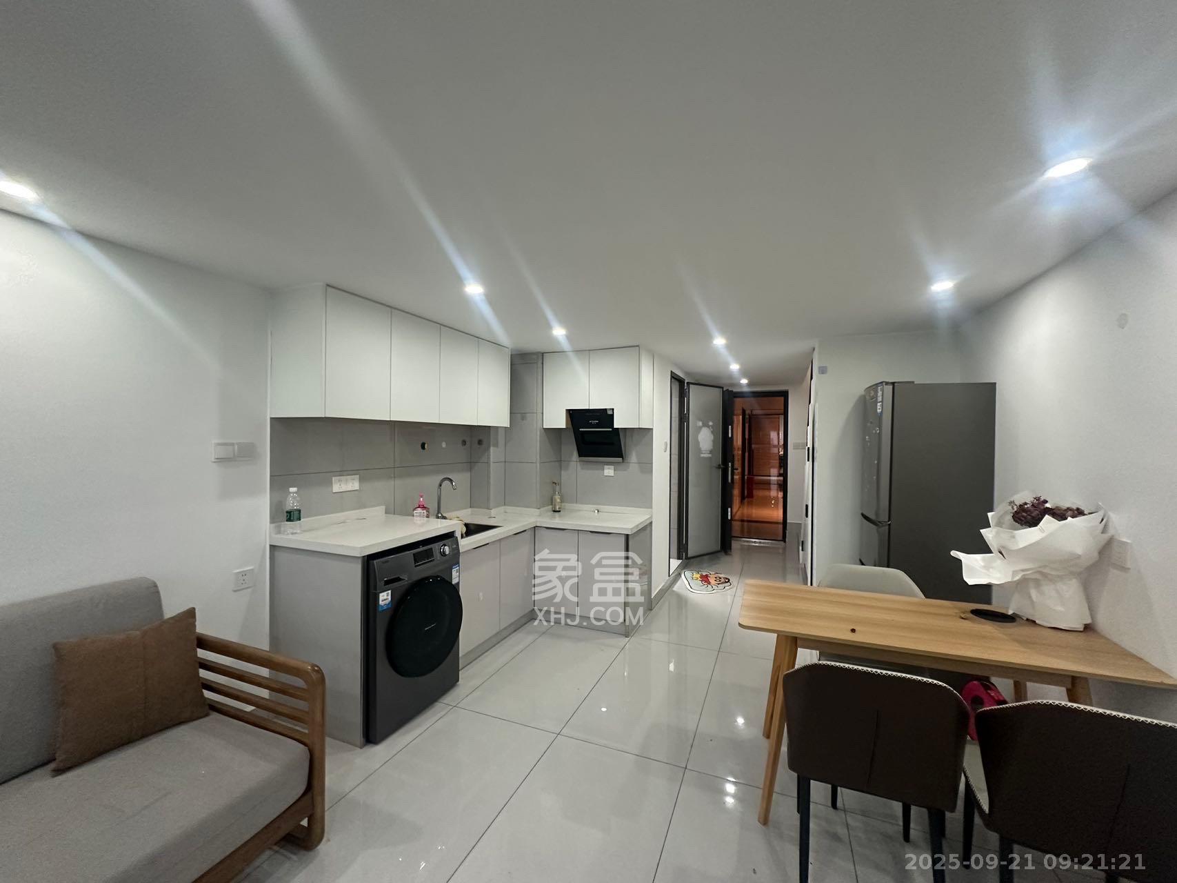 中海阅溪府 2室1厅1卫 2000.0元/月 中海阅溪府 2室1厅1卫 2000.0元/月室内图