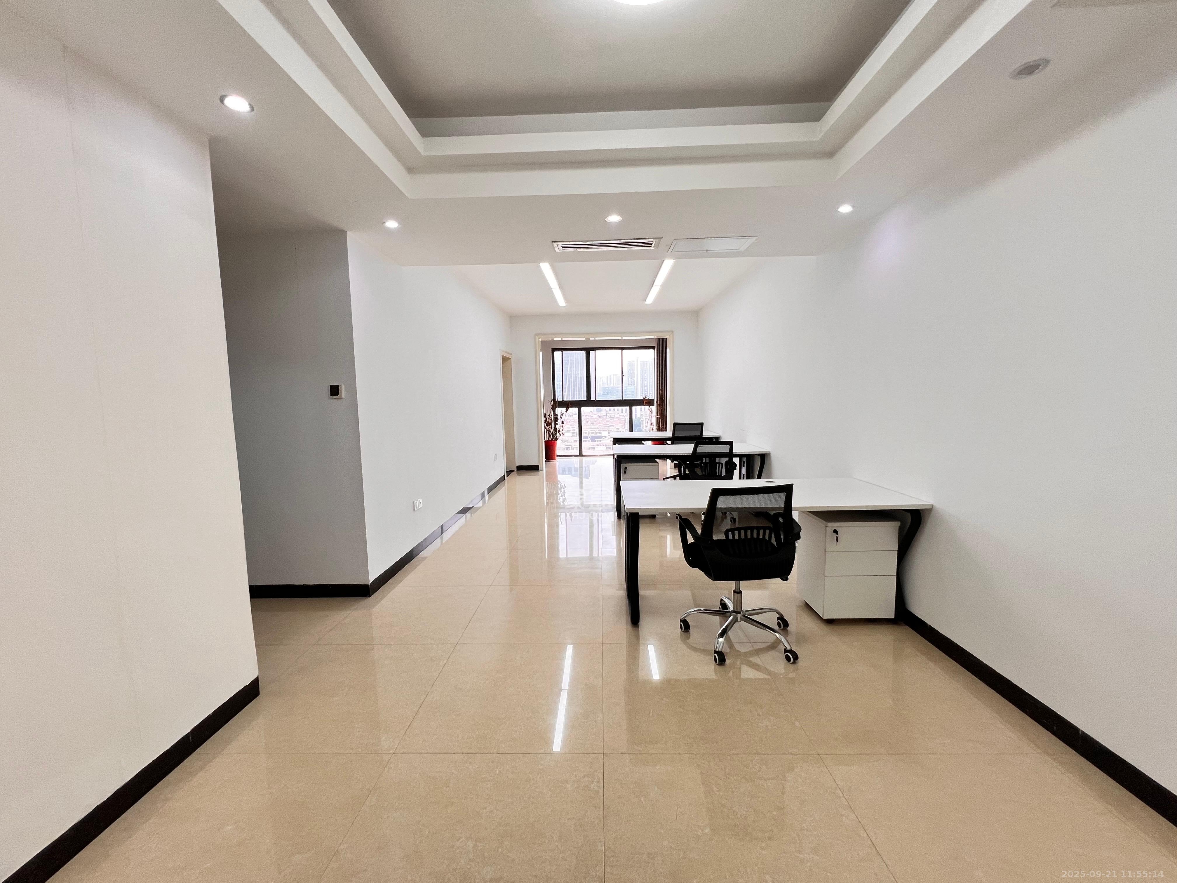 华晨国际公馆 2室1厅1卫 3300.0元/月 华晨国际公馆 2室1厅1卫 3300.0元/月室内图