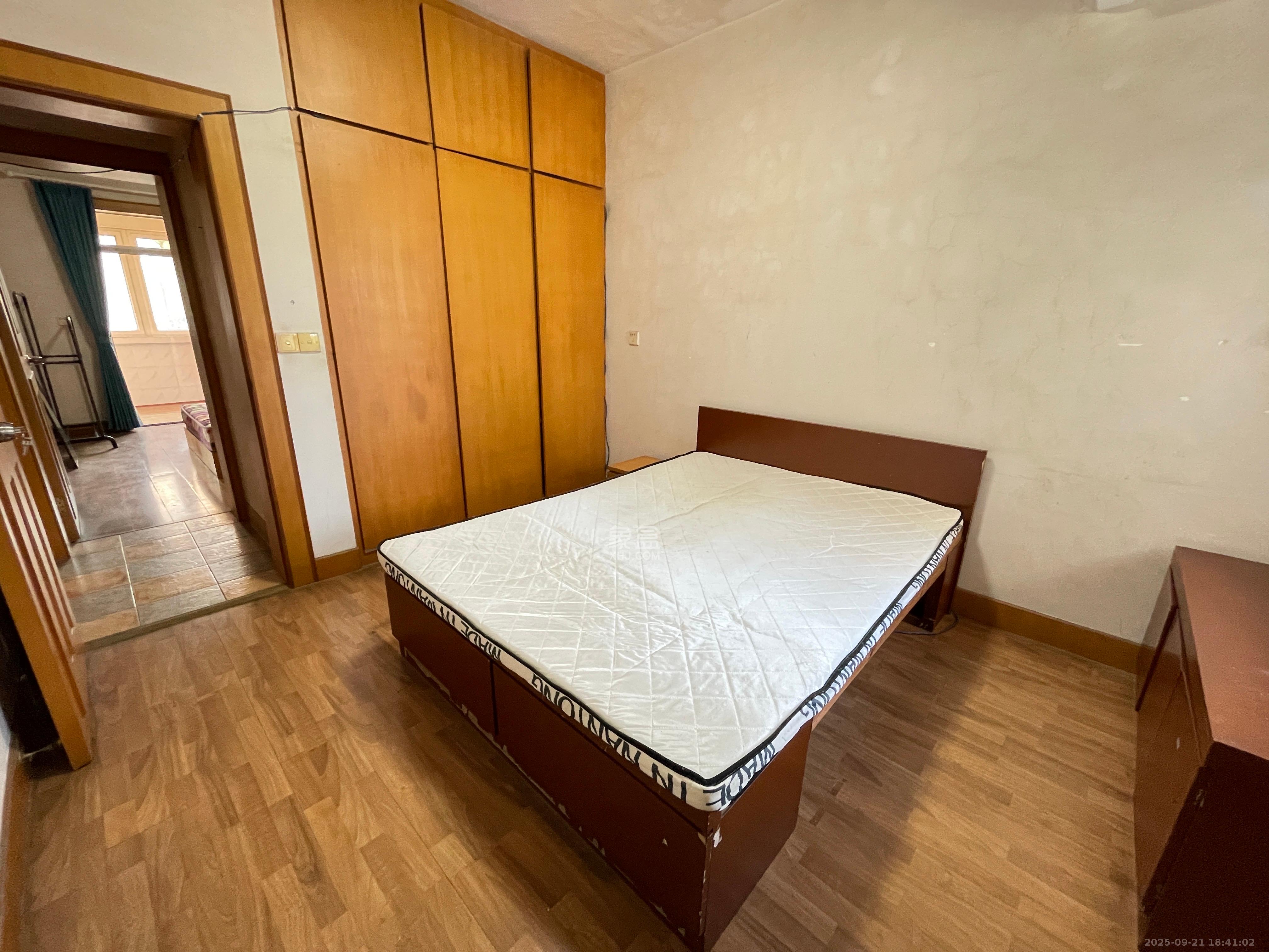 航天大院  3室2厅1卫    1800.0元/月室内图