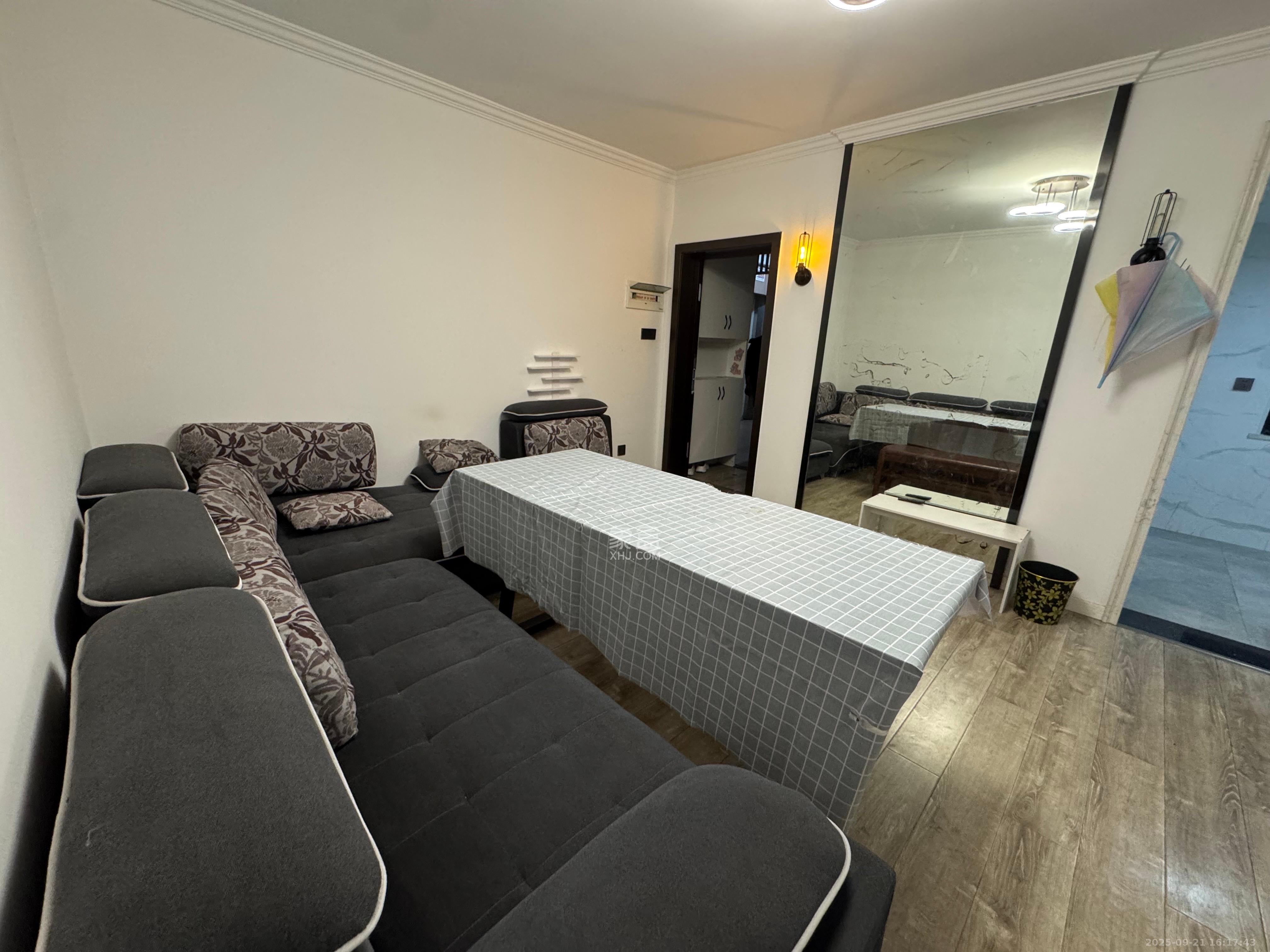 园中园 3室2厅1卫 3000.0元/月 园中园 3室2厅1卫 3000.0元/月室内图