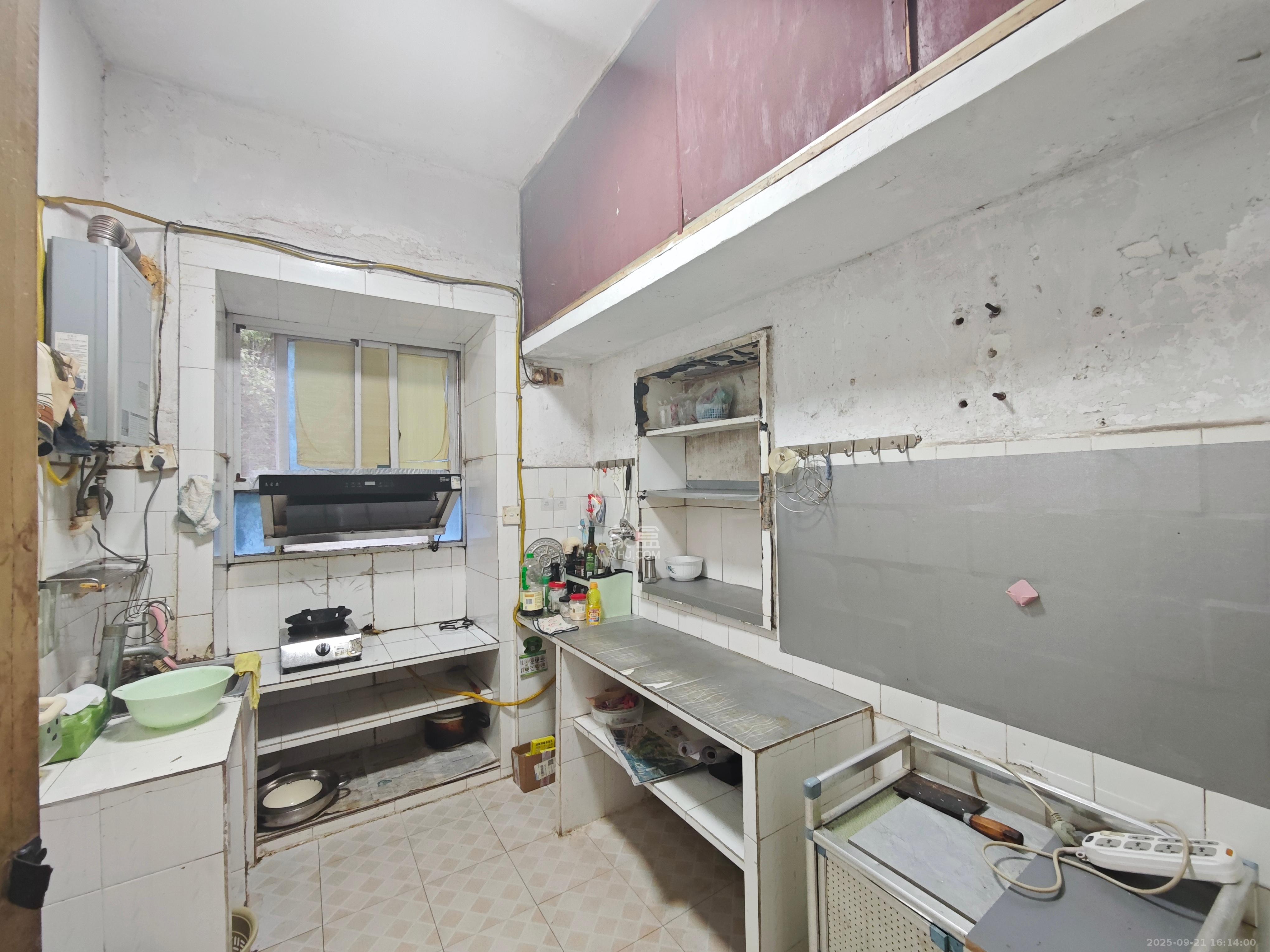 通程物流宿舍  2室1厅1卫    1500.0元/月室内图