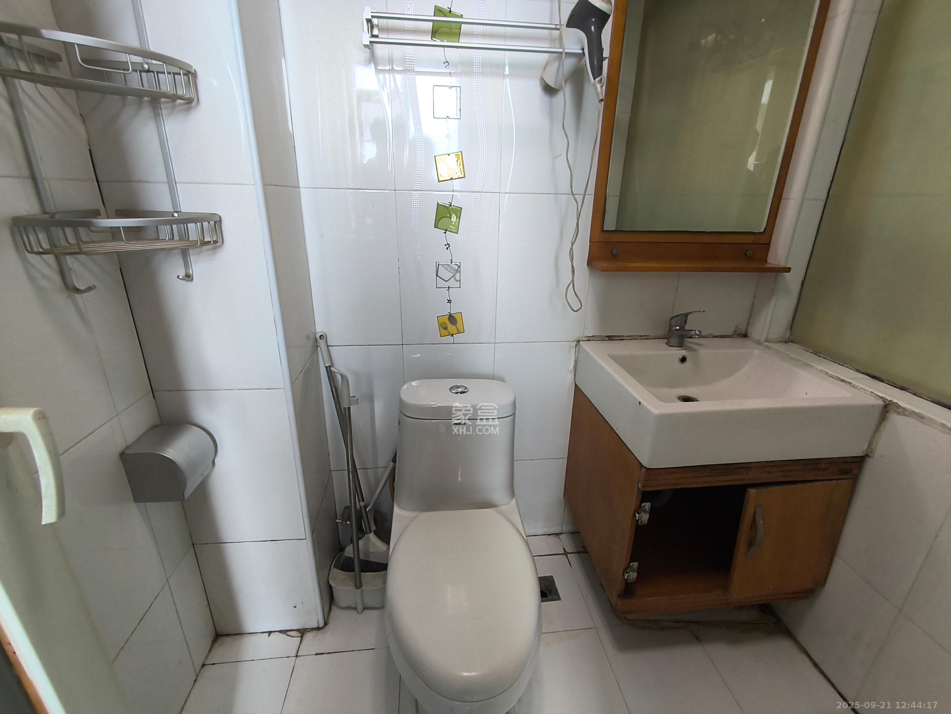 融圣国际  1室1厅1卫    1500.0元/月室内图