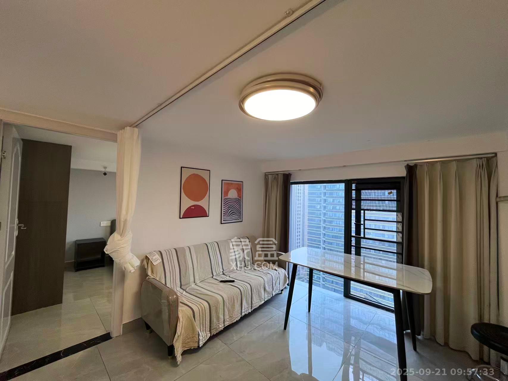 卓越中寰  3室2厅2卫    2600.0元/月室内图