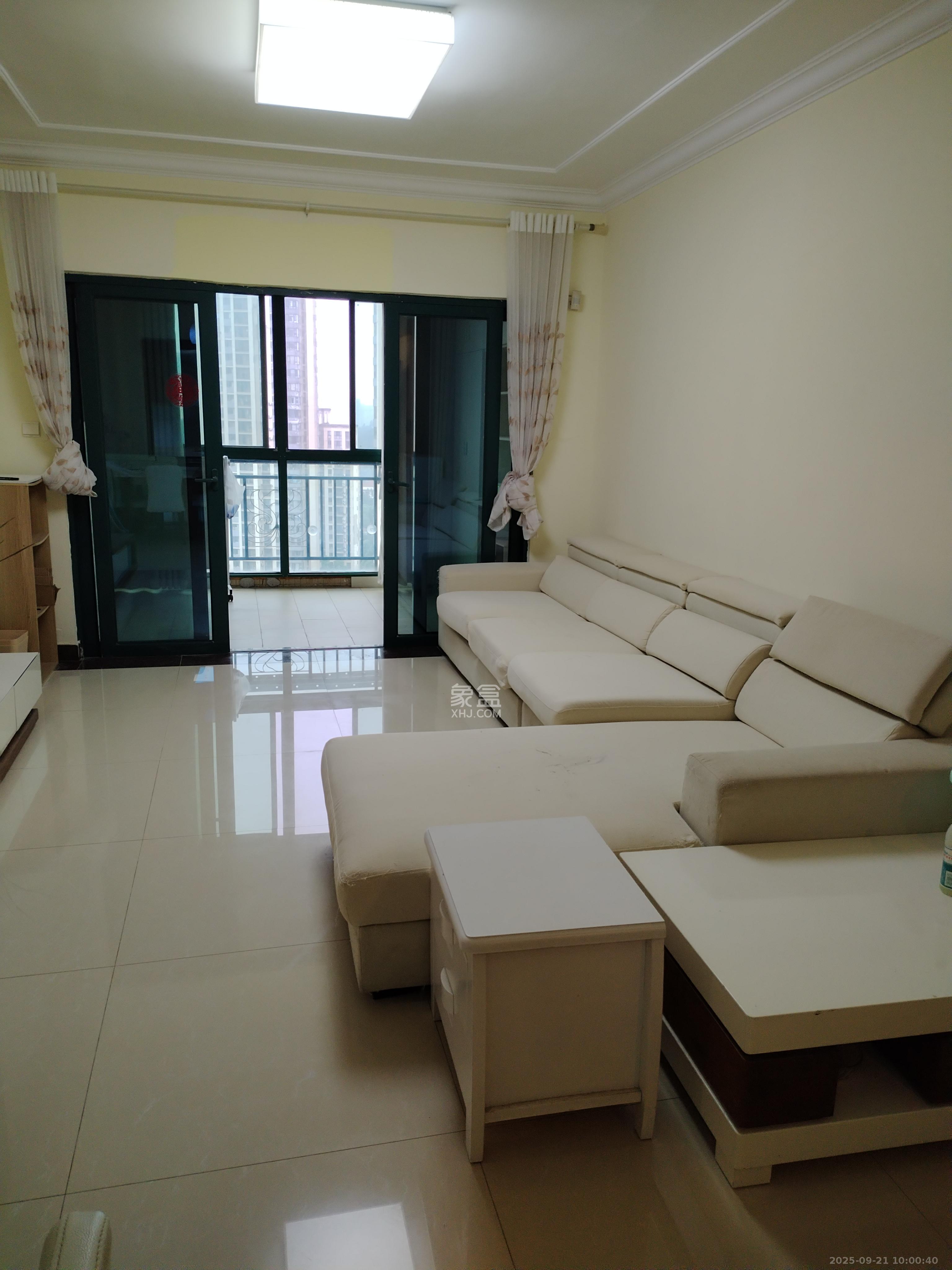 恒大华府  1室2厅1卫    2000.0元/月室内图