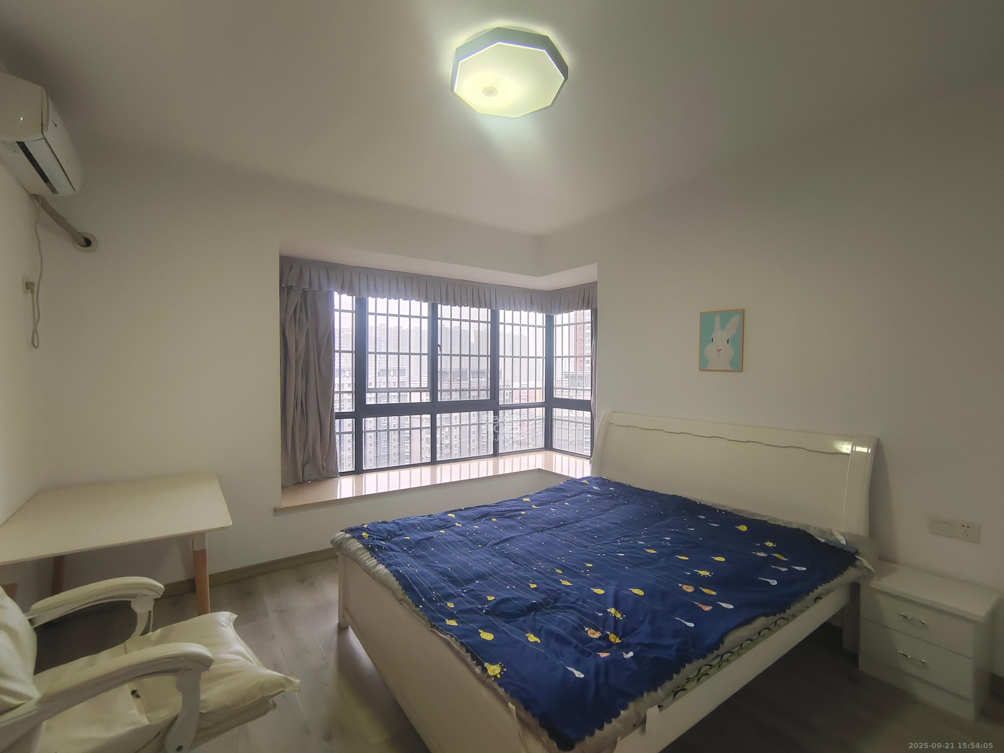 丰源国际 1室0厅0卫 2100.0元/月 丰源国际 1室0厅0卫 2100.0元/月室内图