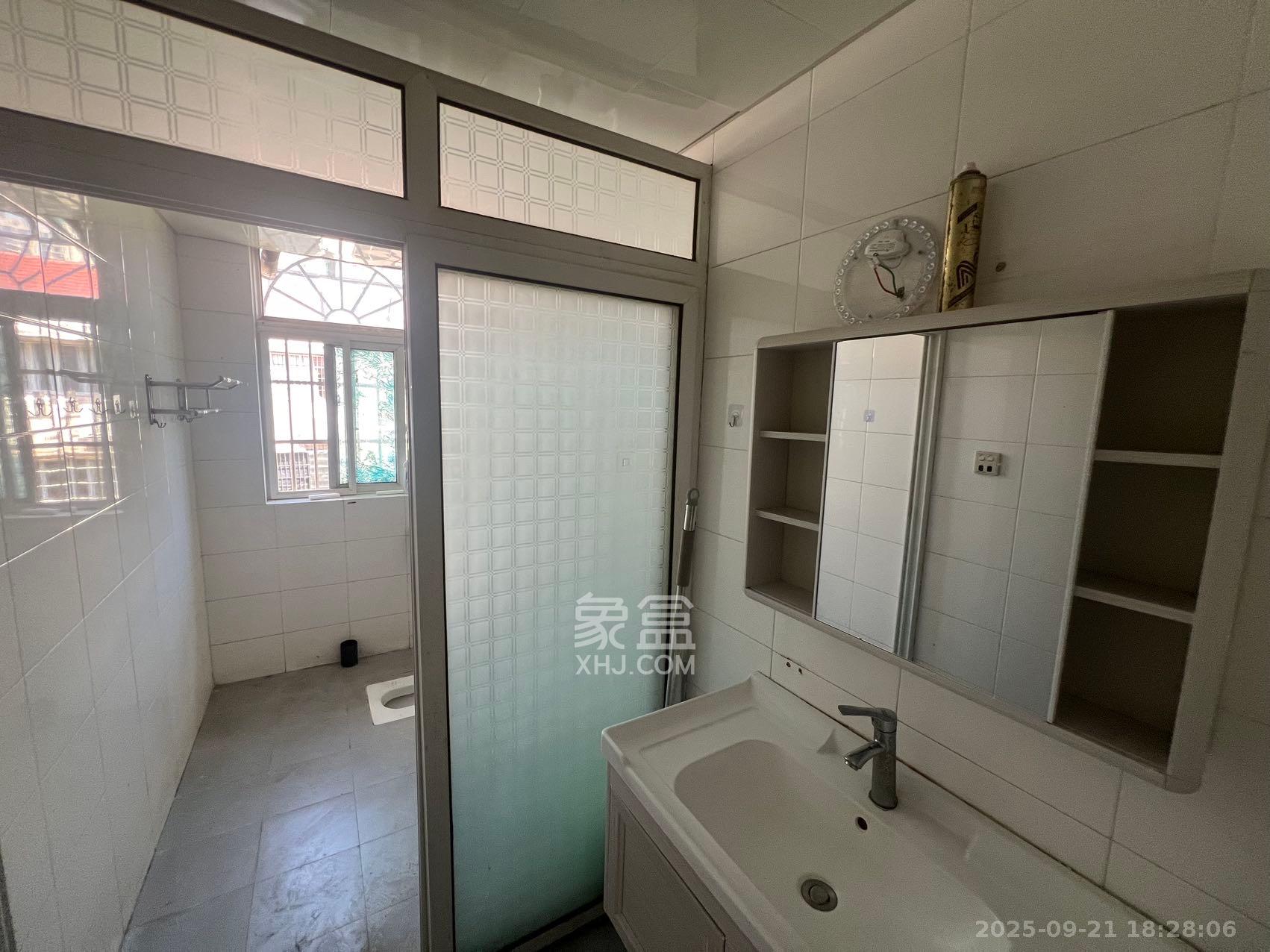 中天佳园 3室2厅0卫 1500.0元/月 中天佳园 3室2厅0卫 1500.0元/月室内图