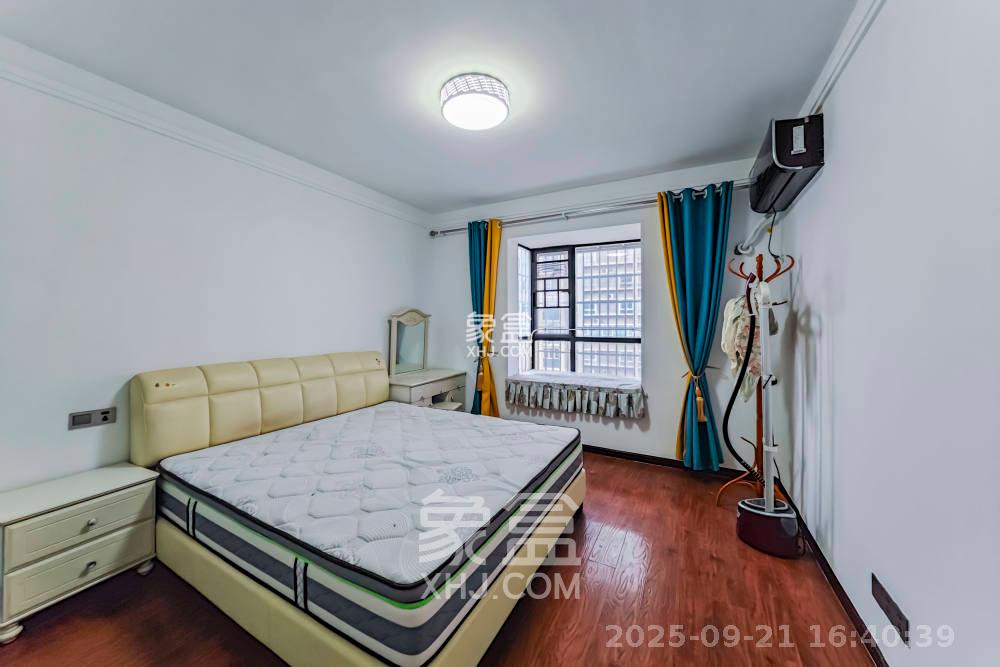 三江花中城 4室2厅2卫 3300.0元/月 三江花中城 4室2厅2卫 3300.0元/月室内图