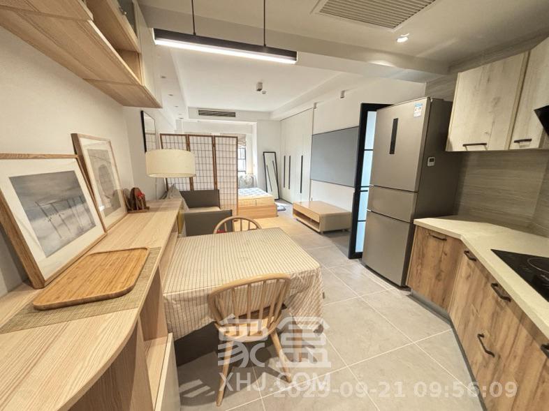 鑫远玲珑 1室1厅1卫 2100.0元/月 鑫远玲珑 1室1厅1卫 2100.0元/月室内图