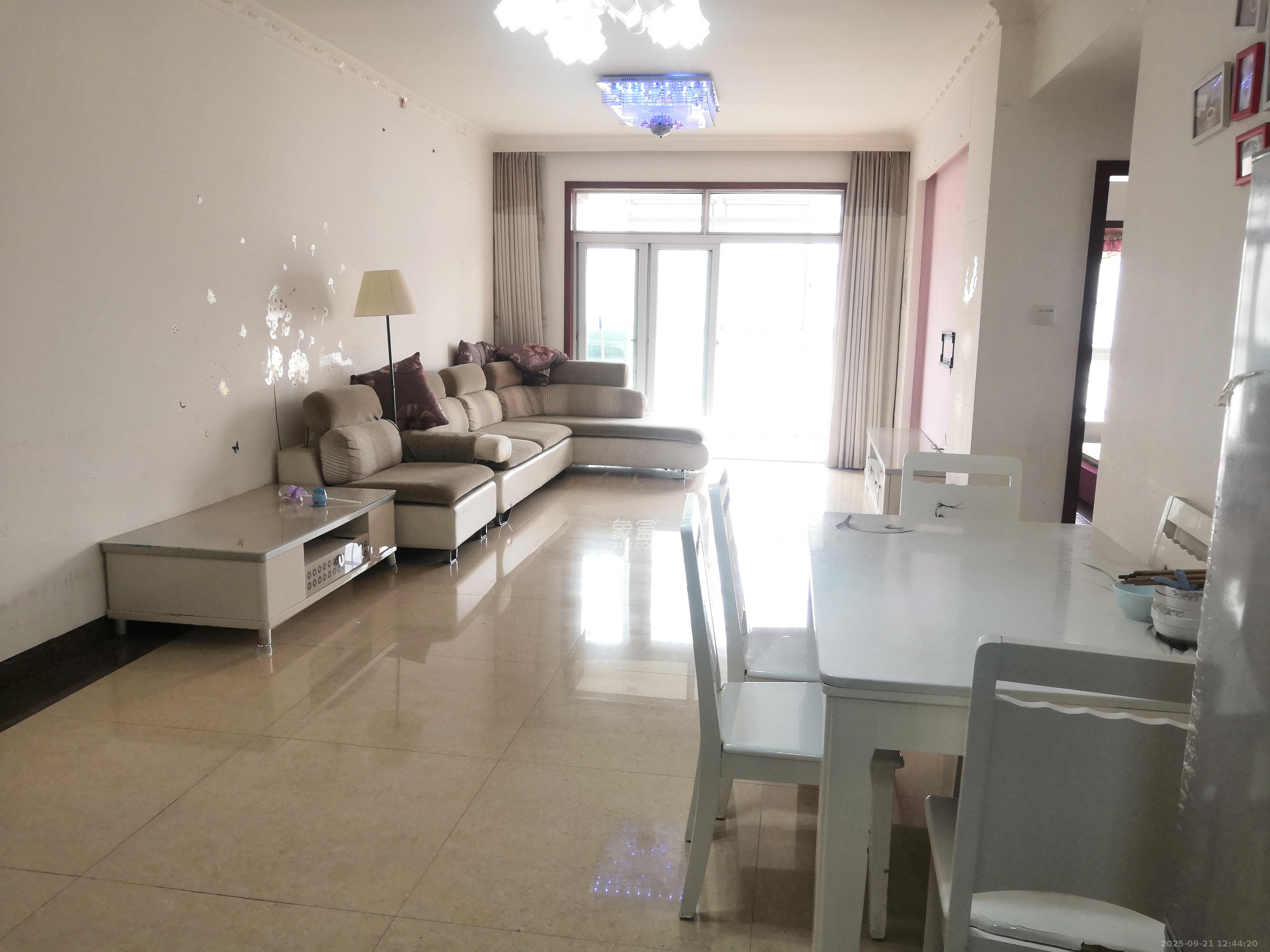 万丽景园  2室2厅1卫    1600.0元/月 万丽景园  2室2厅1卫    1600.0元/月