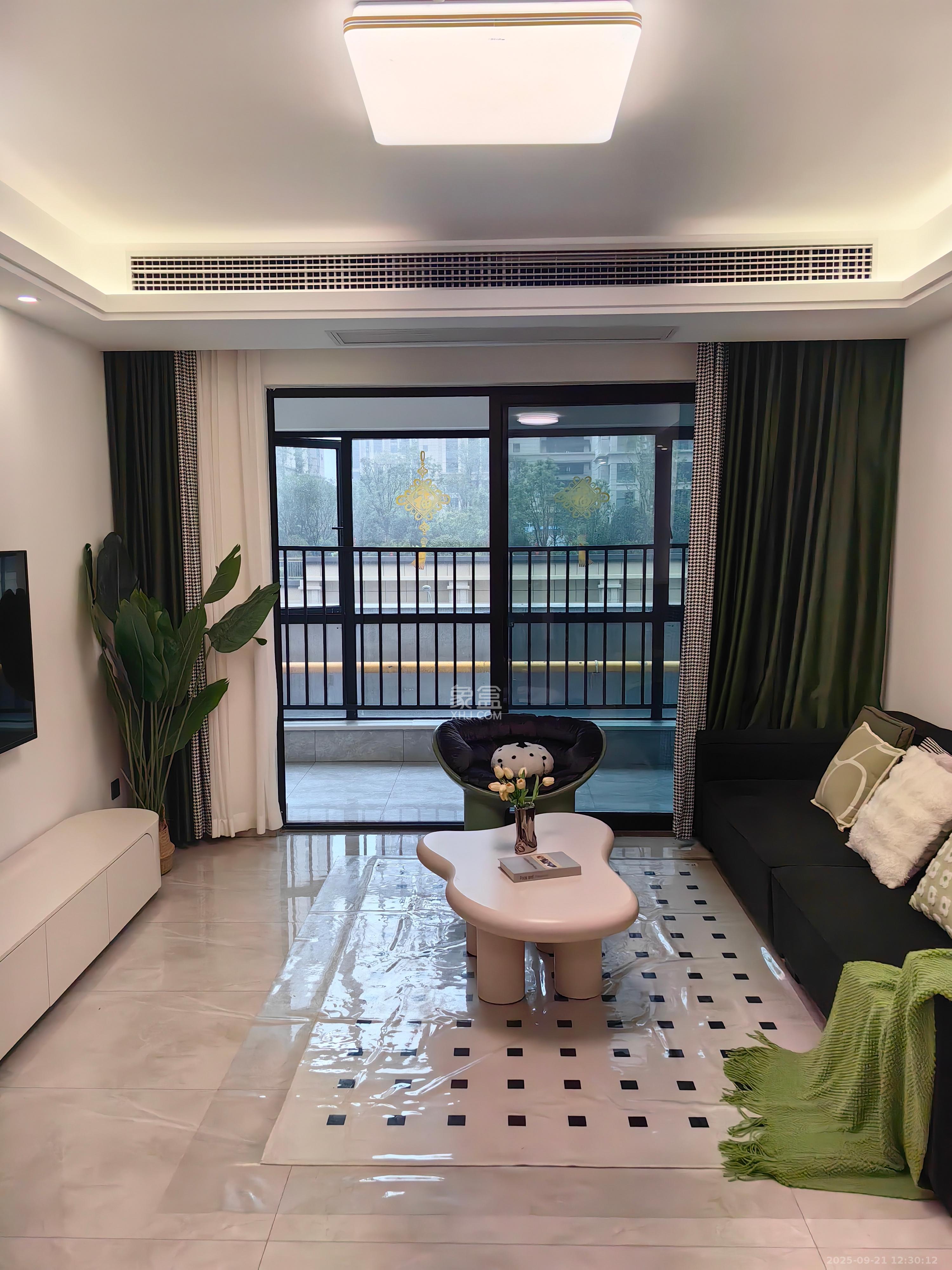 金富湘江悦城 4室2厅2卫 3200.0元/月 金富湘江悦城 4室2厅2卫 3200.0元/月室内图