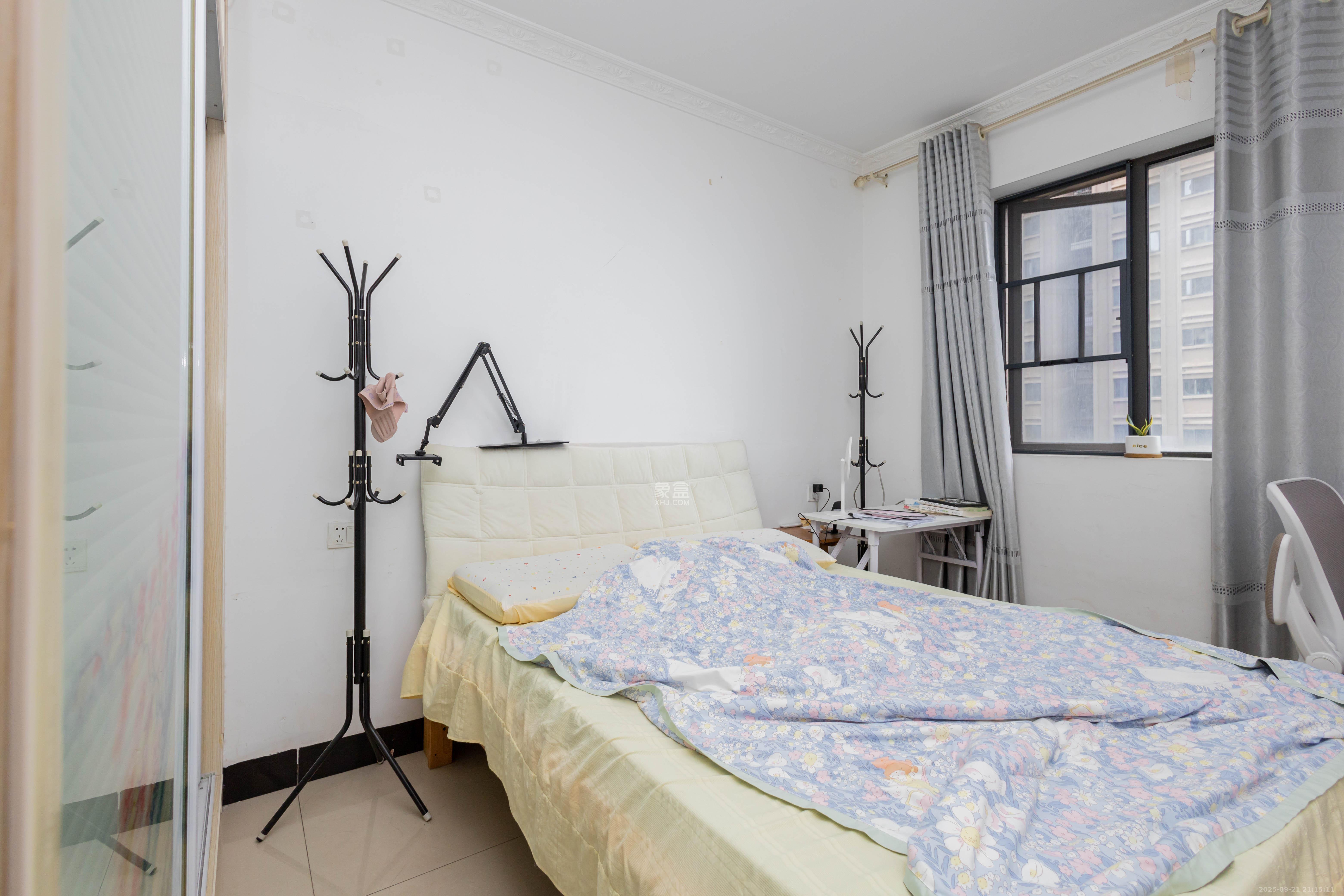 东驿竹园 2室2厅1卫 50.0万 东驿竹园 2室2厅1卫 50.0万卧室