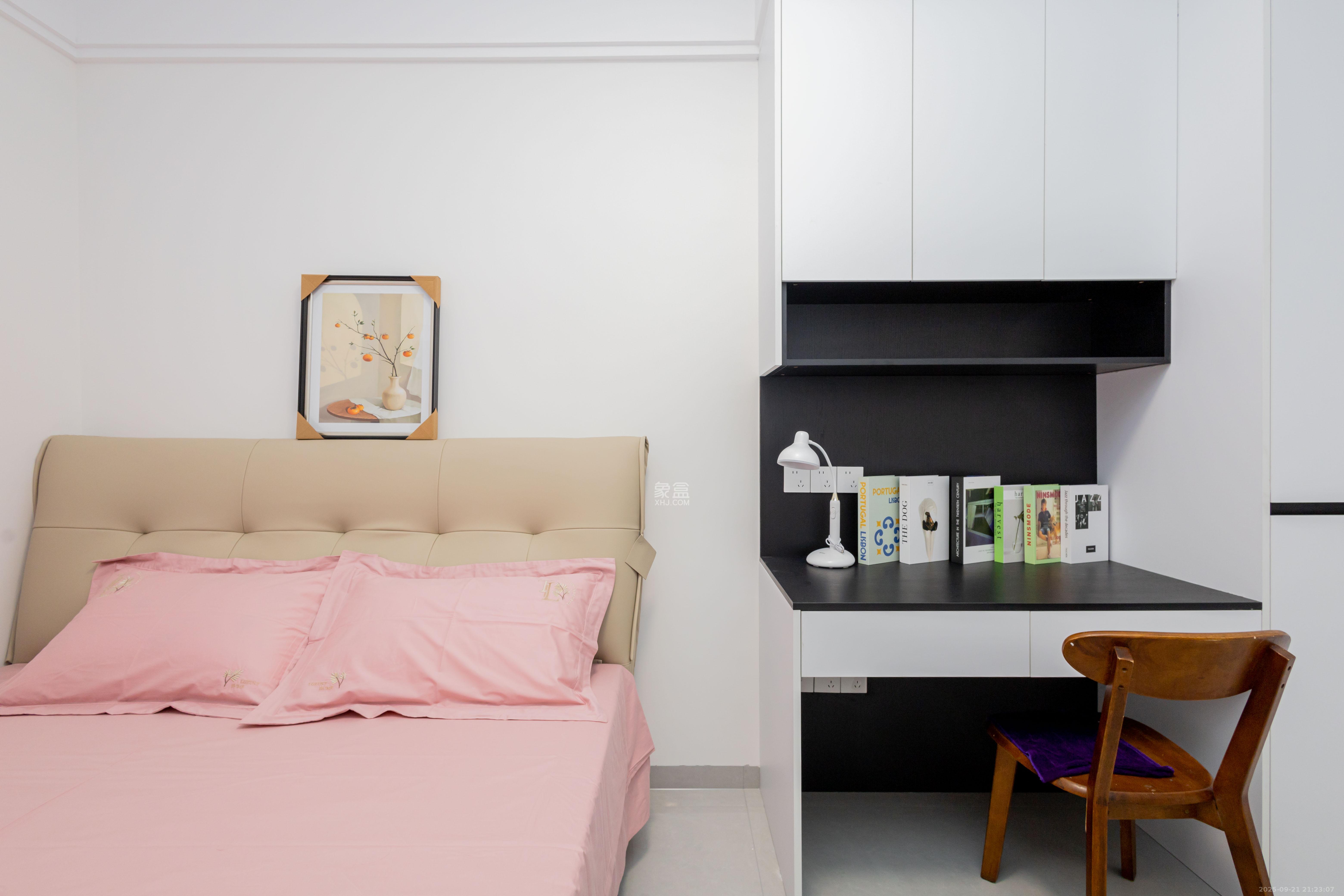 中交中央公园D4区 3室2厅1卫 108.0万 中交中央公园D4区 3室2厅1卫 108.0万卧室