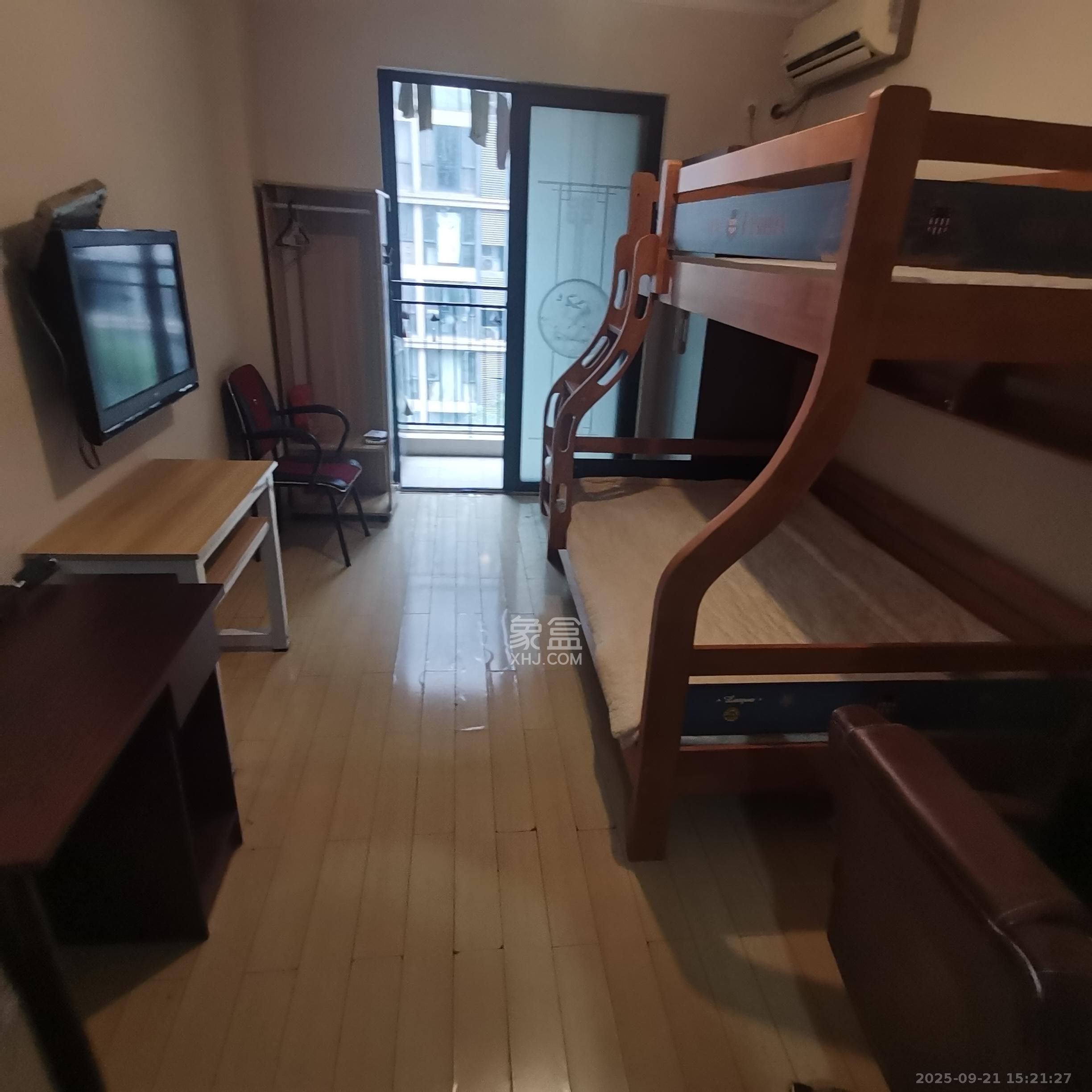 万科金域华府一期 1室1厅1卫 1100.0元/月 万科金域华府一期 1室1厅1卫 1100.0元/月室内图